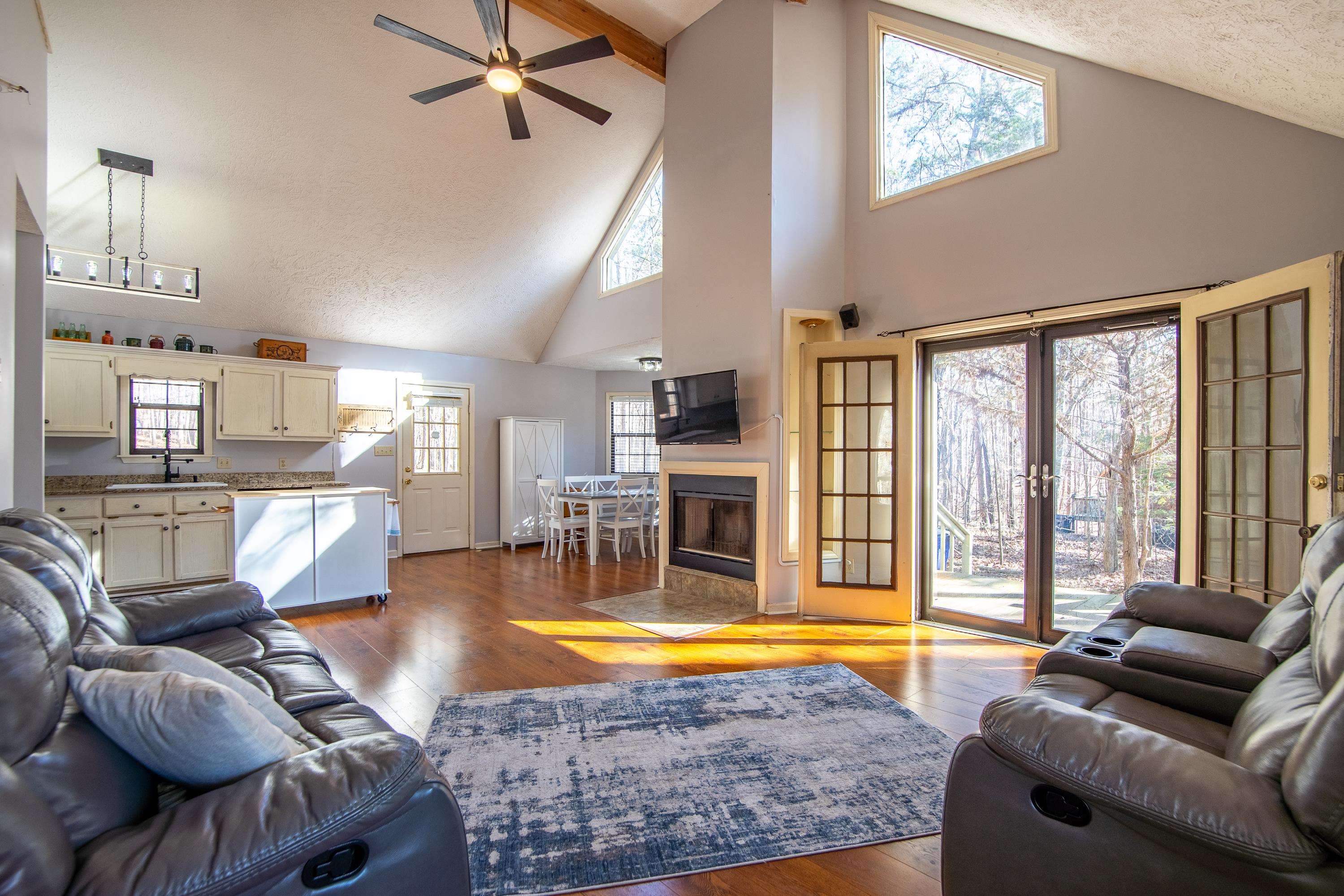 315 BRYSON HARBOR DR