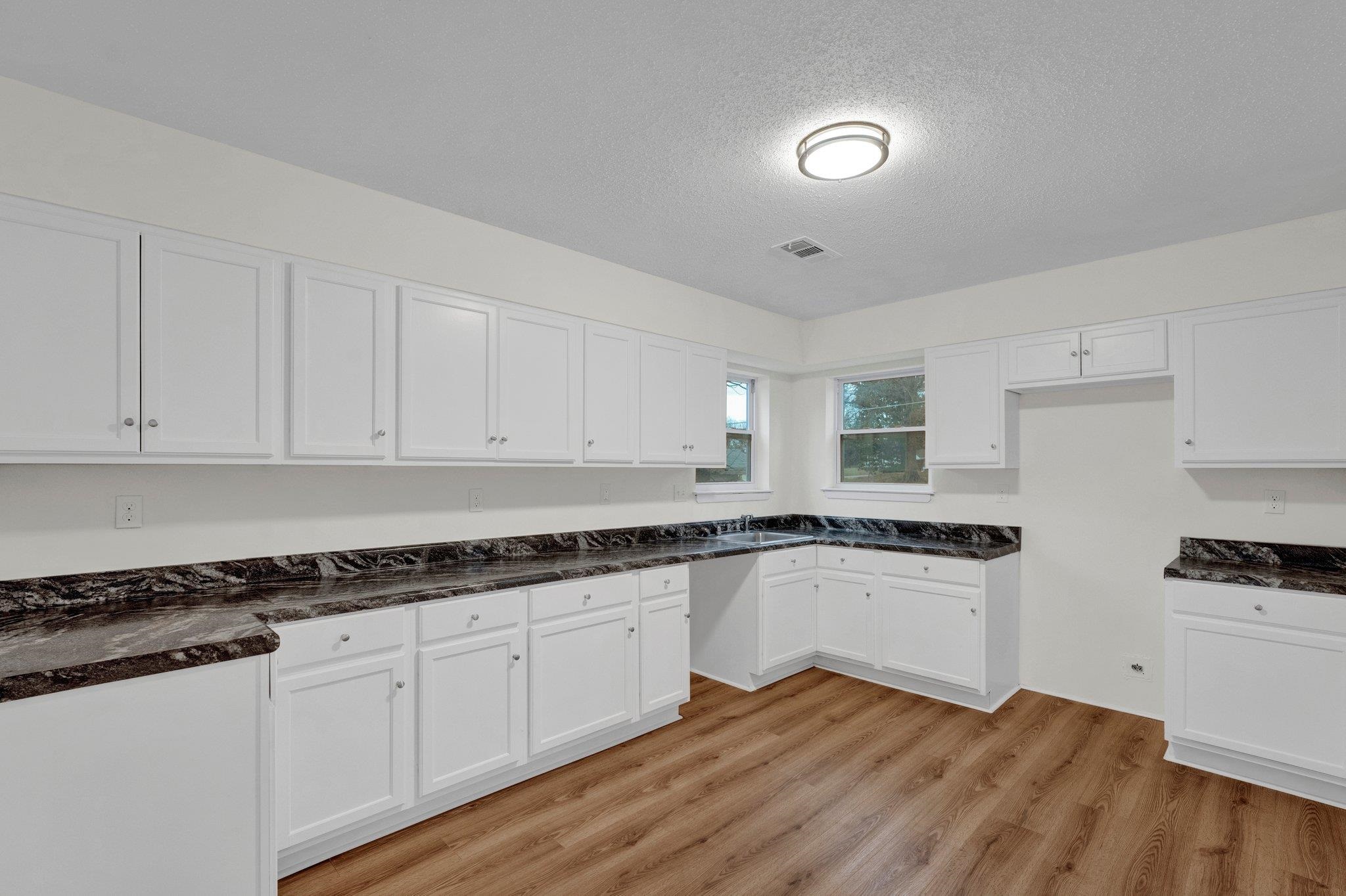 4195 BISHOPS BRIDGE RD