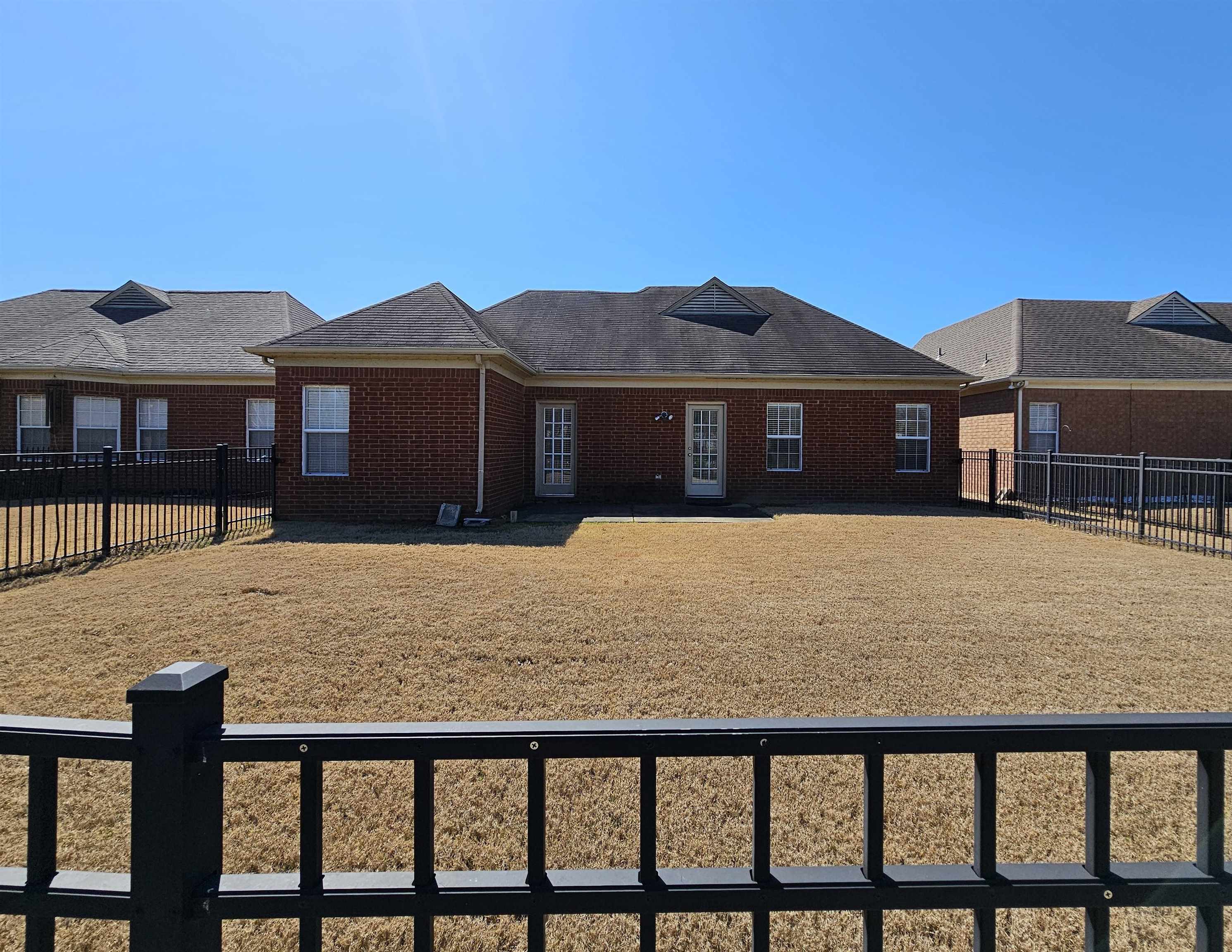 344 FOUNTAIN LAKE DR