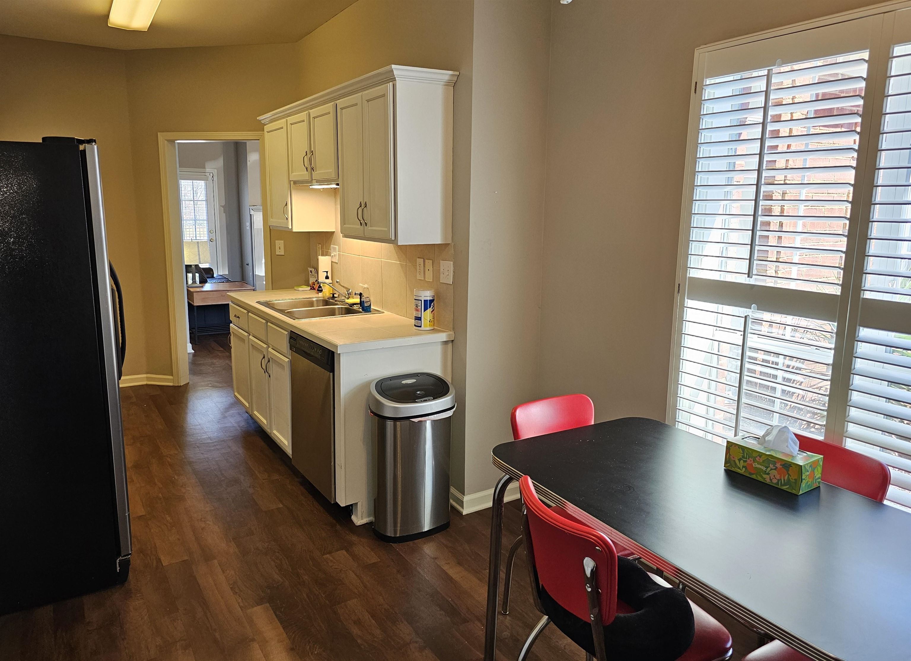 344 FOUNTAIN LAKE DR