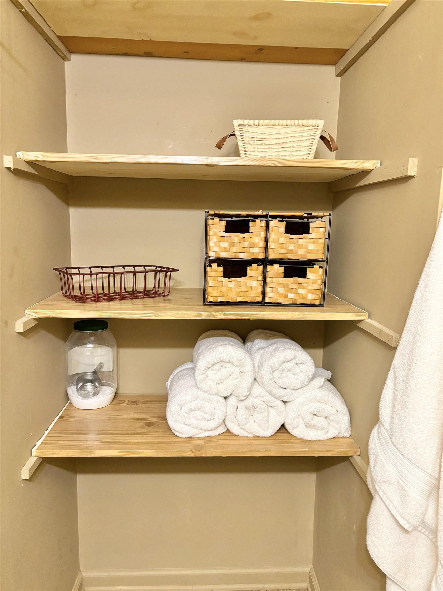 97 CANDLEWOOD DR Unit: CWL97