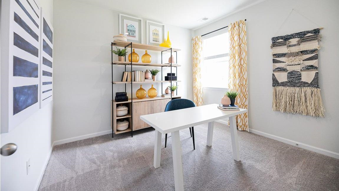 8014 HUNTINGTON HILL DR