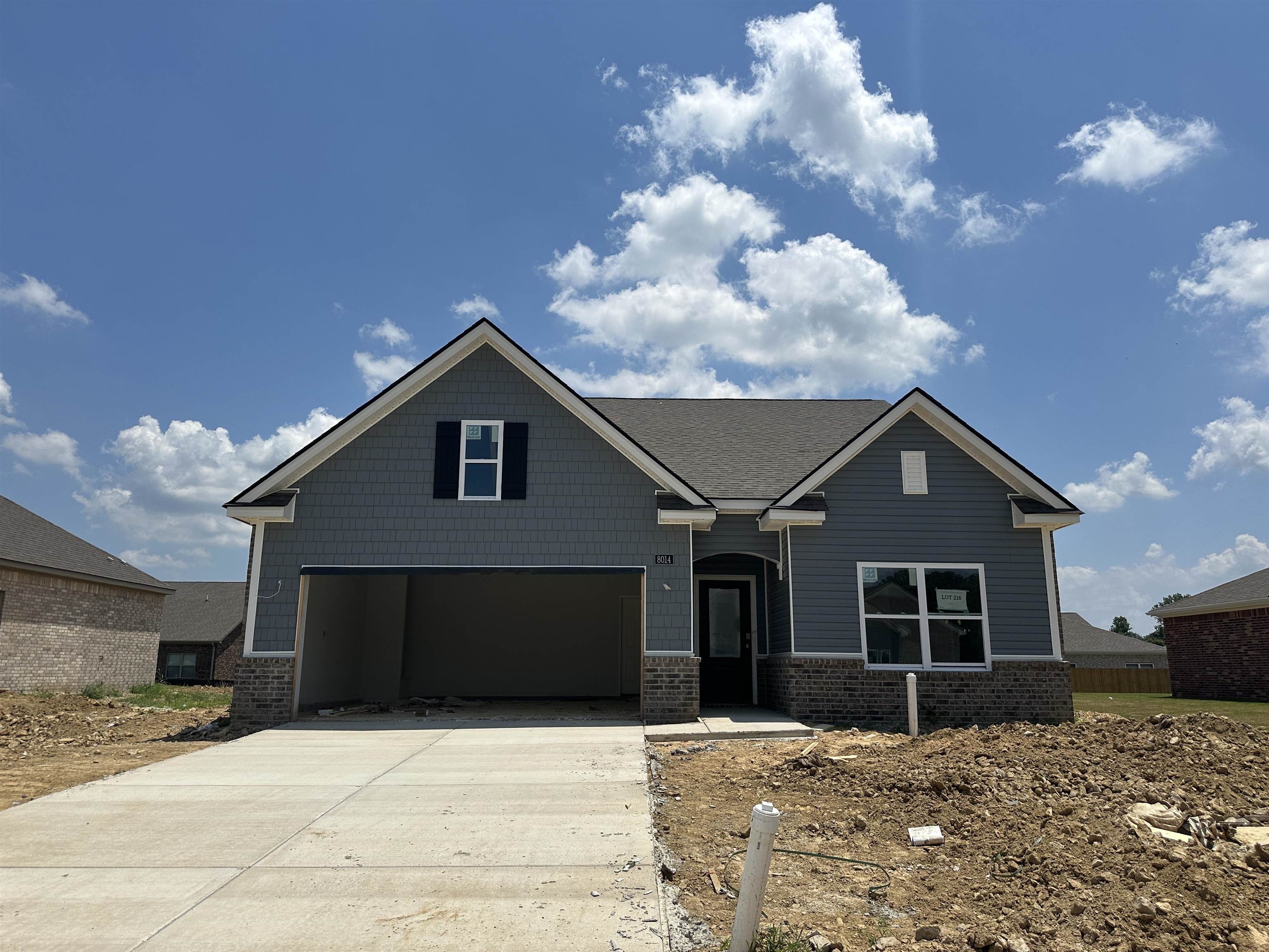 8014 HUNTINGTON HILL DR