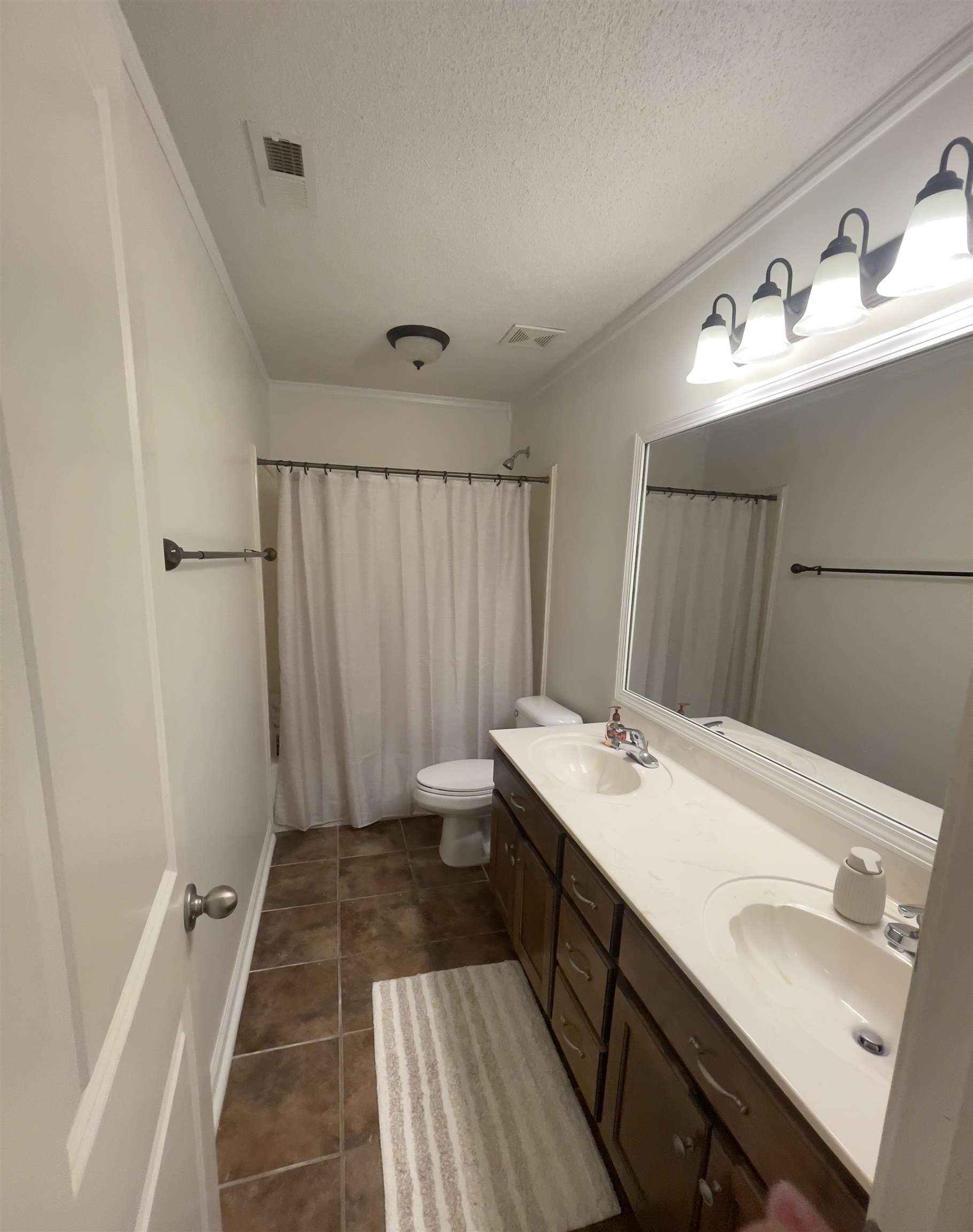 65 CAITLYN GENEVA CV