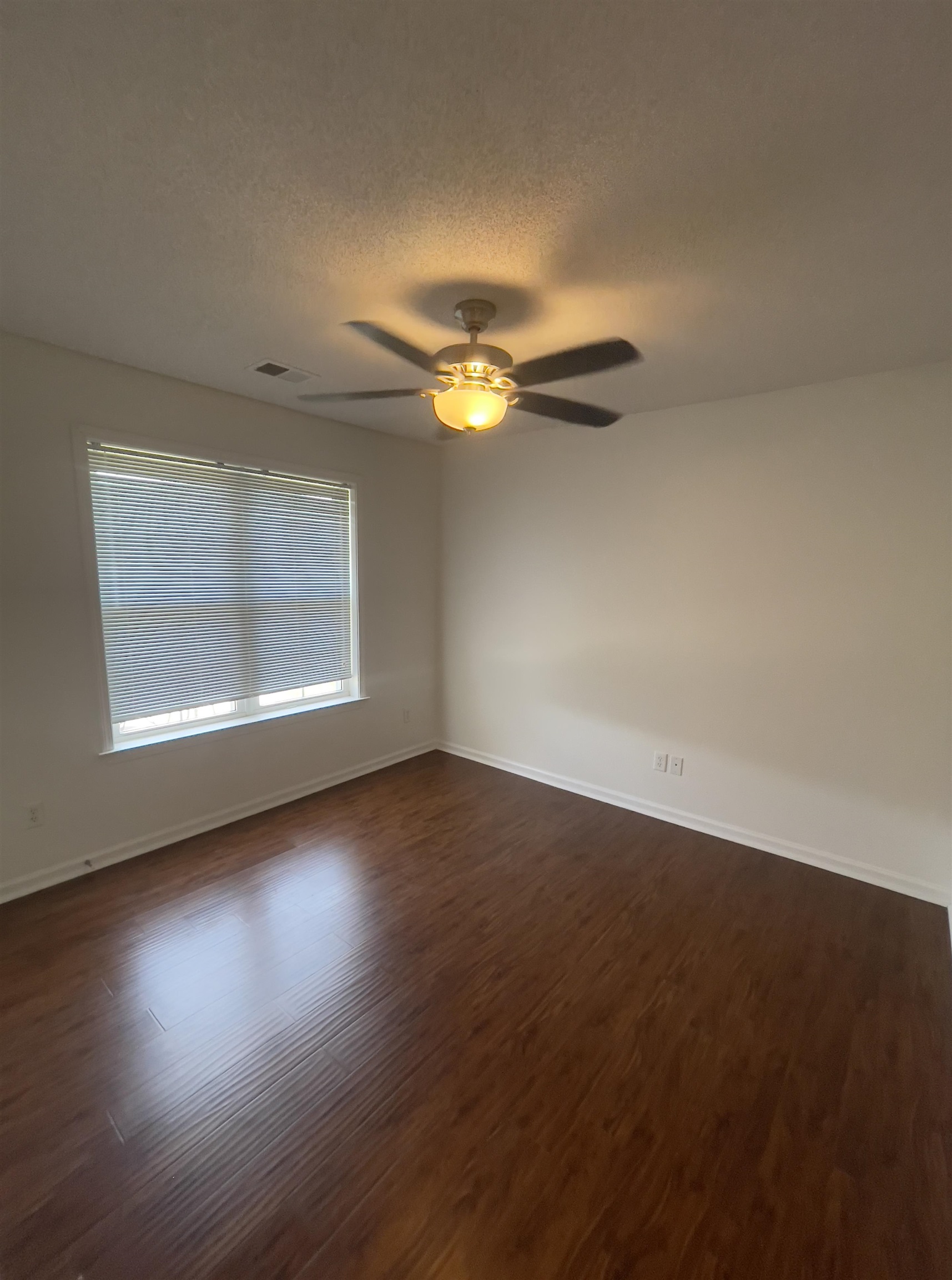 65 CAITLYN GENEVA CV