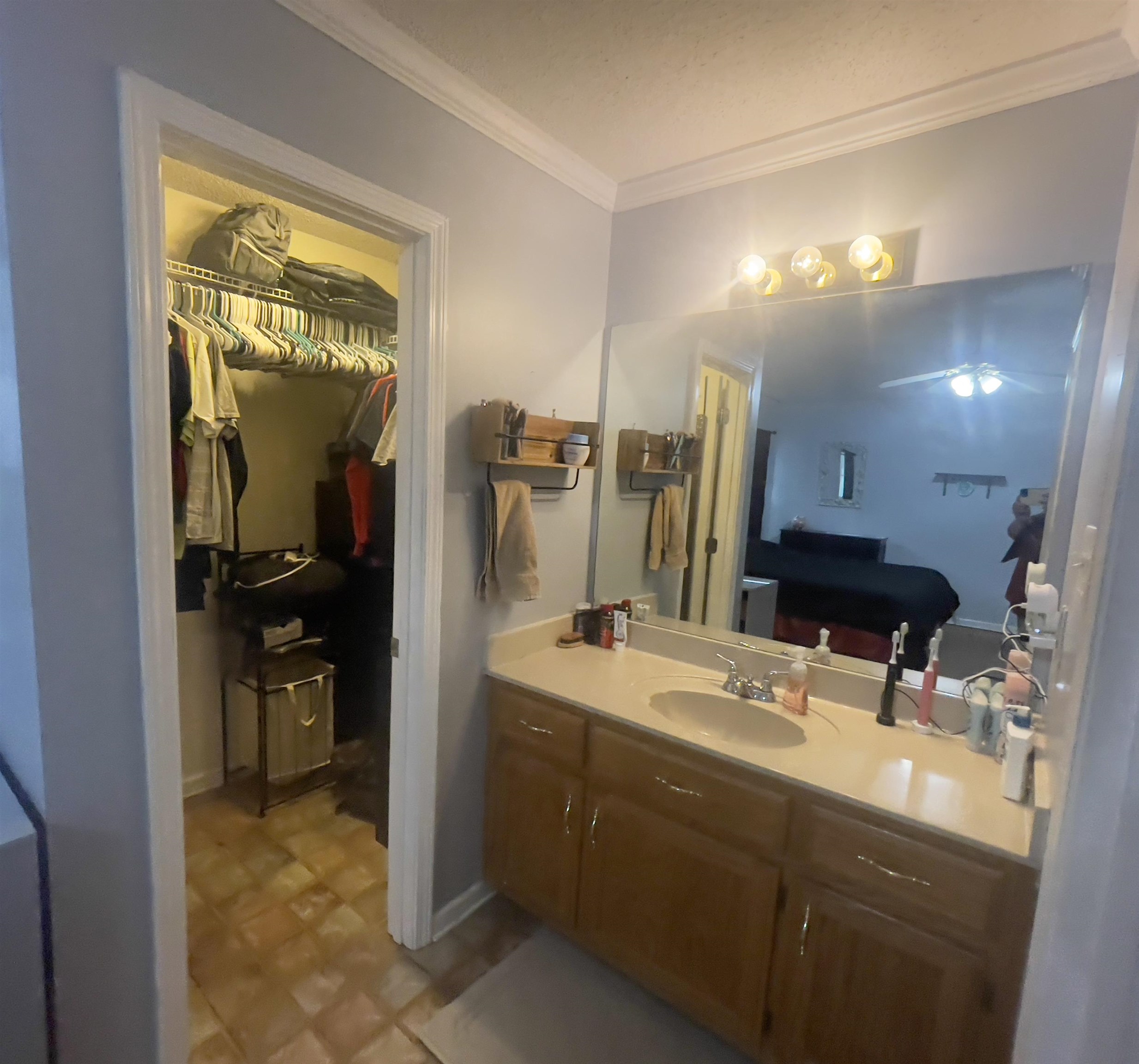 255 FAWN RD