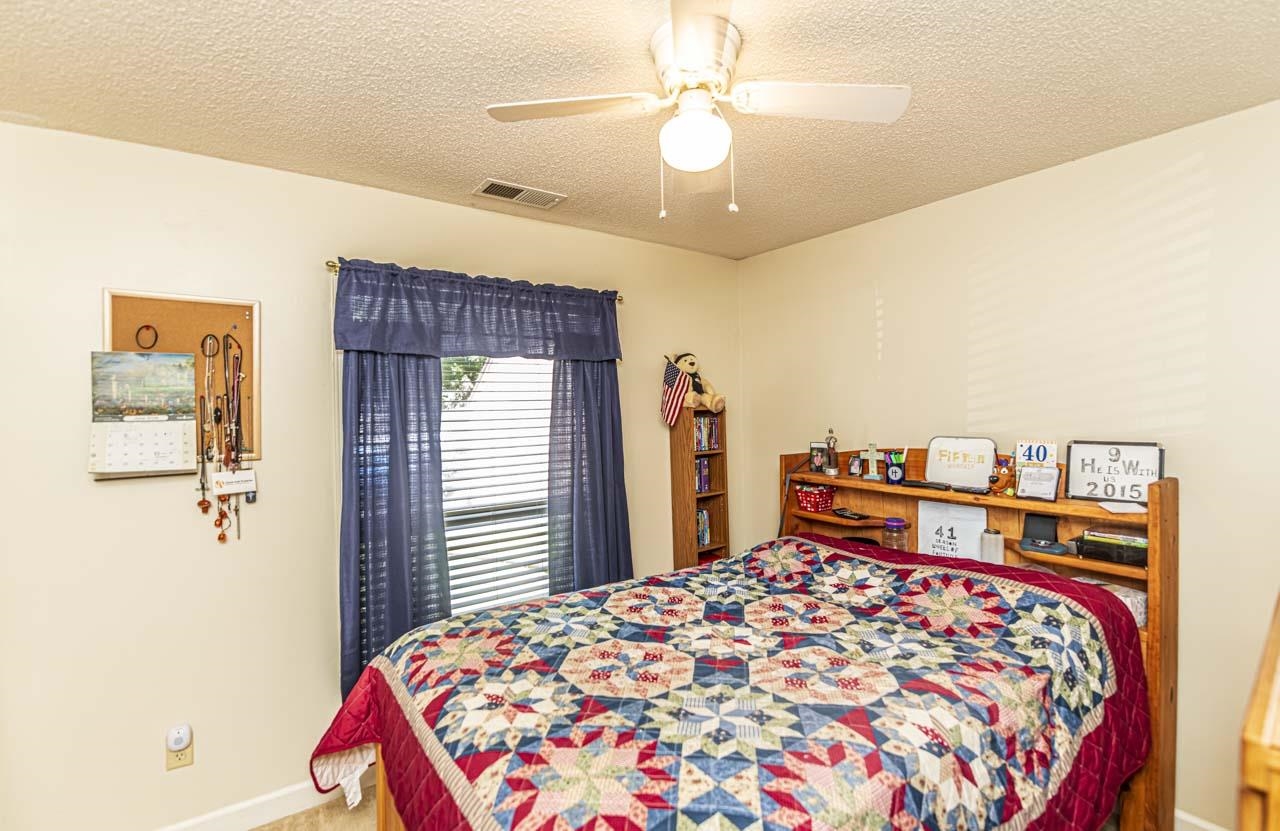 1045 FEATHERS CHAPEL RD