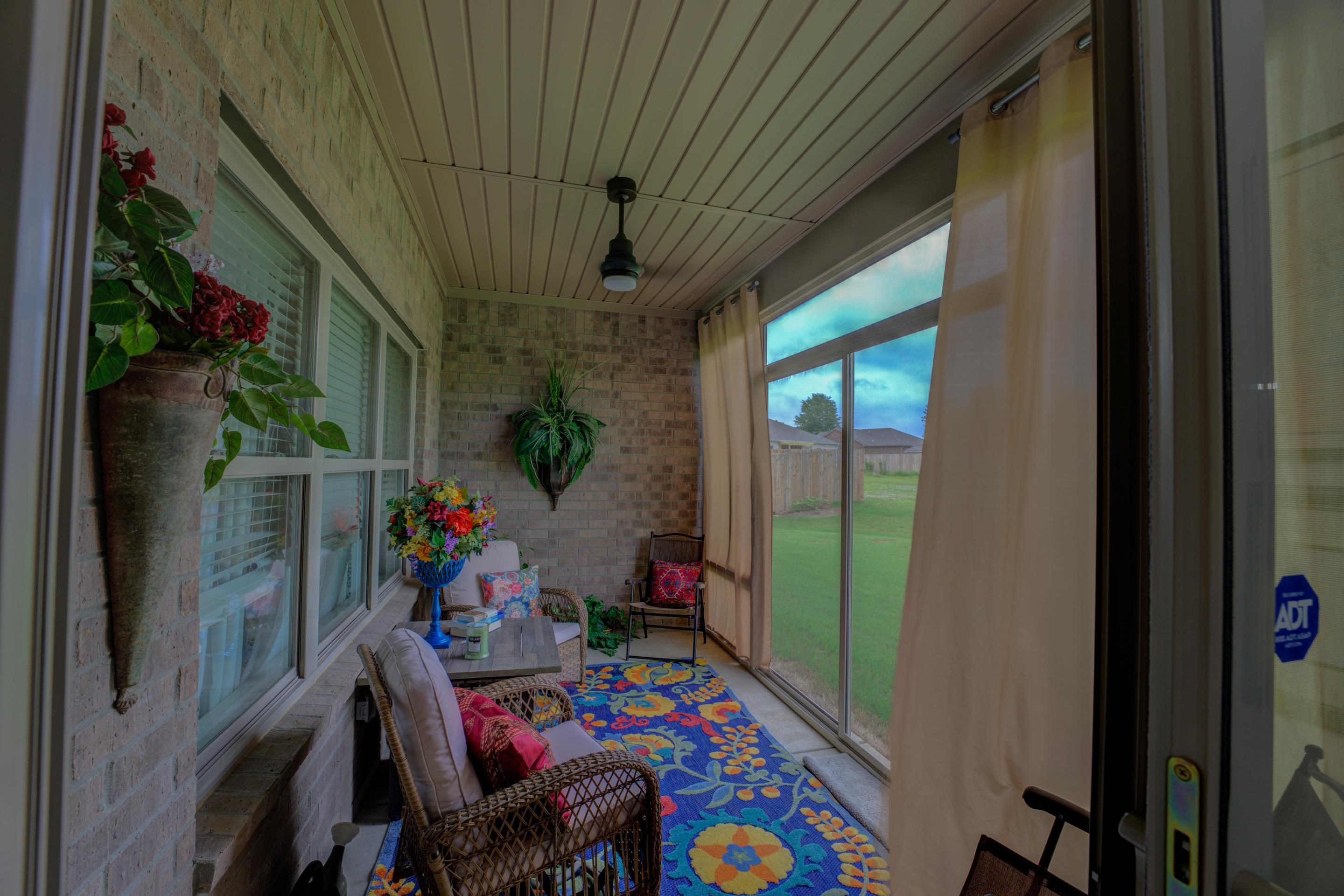 65 CHARLES CIR