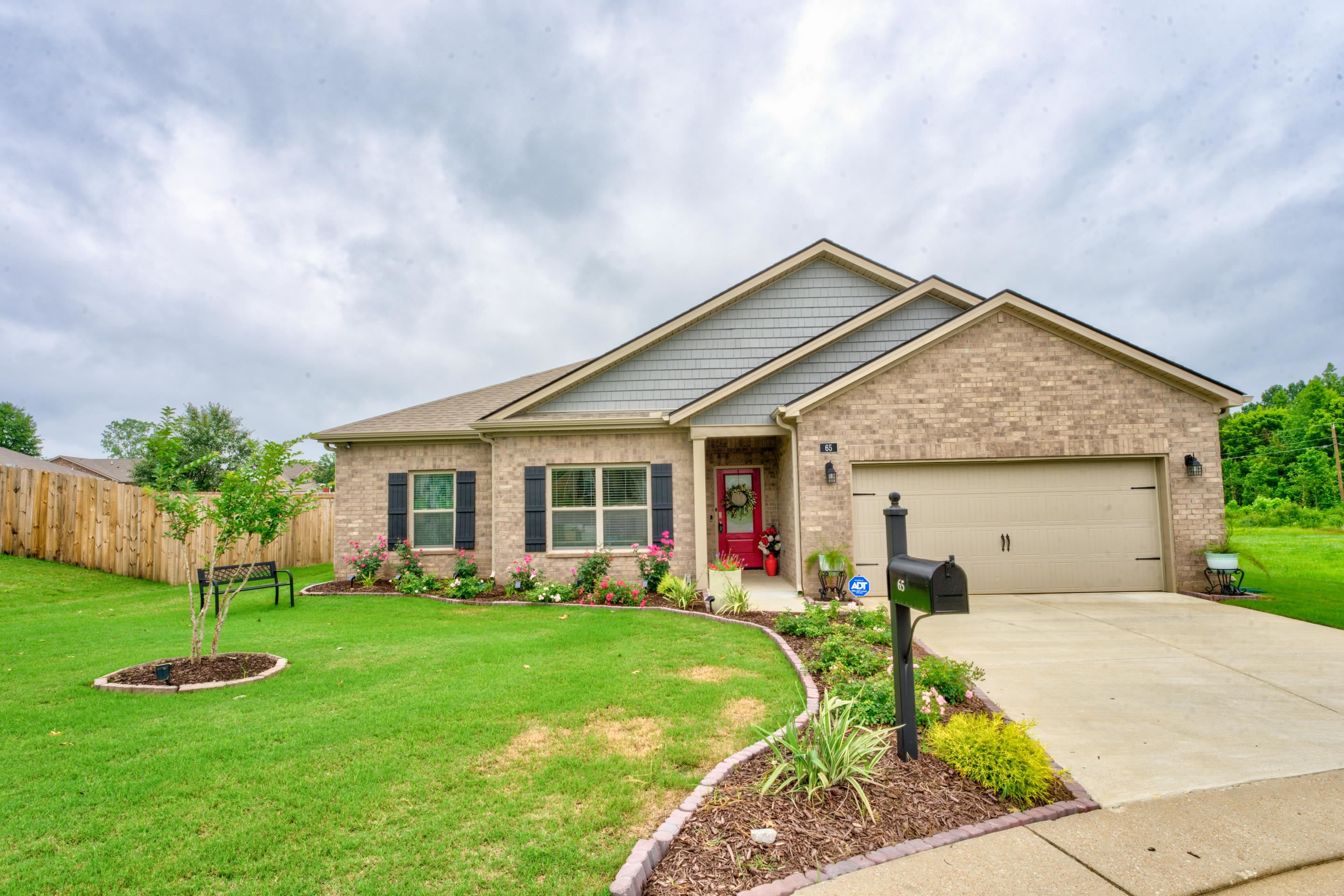 65 CHARLES CIR