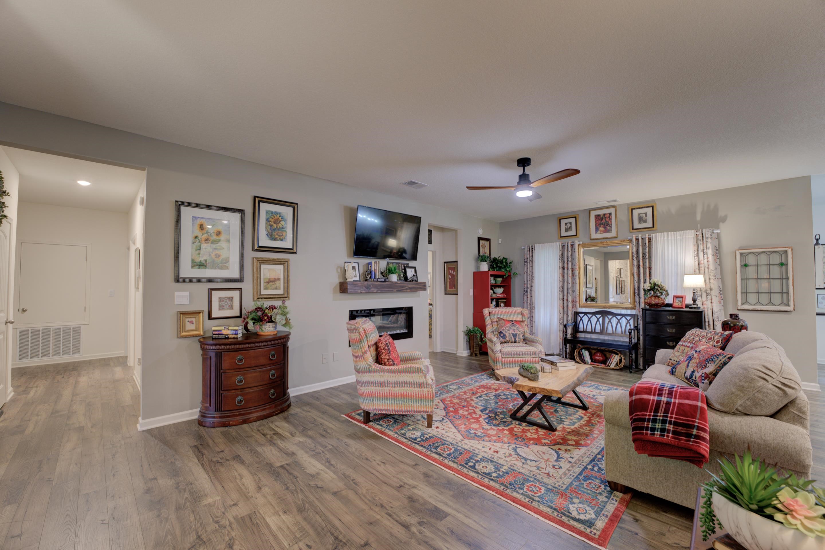 65 CHARLES CIR