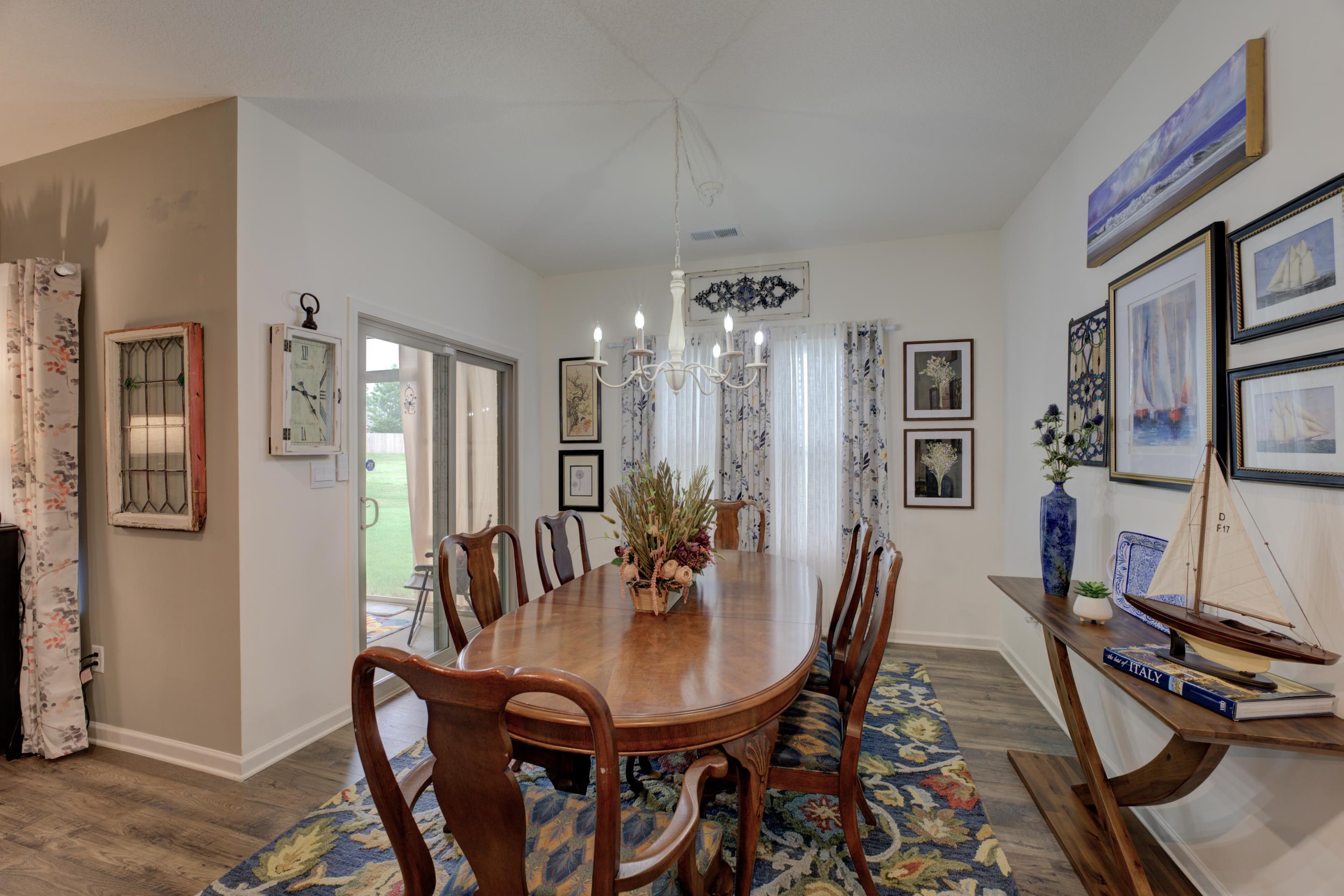 65 CHARLES CIR