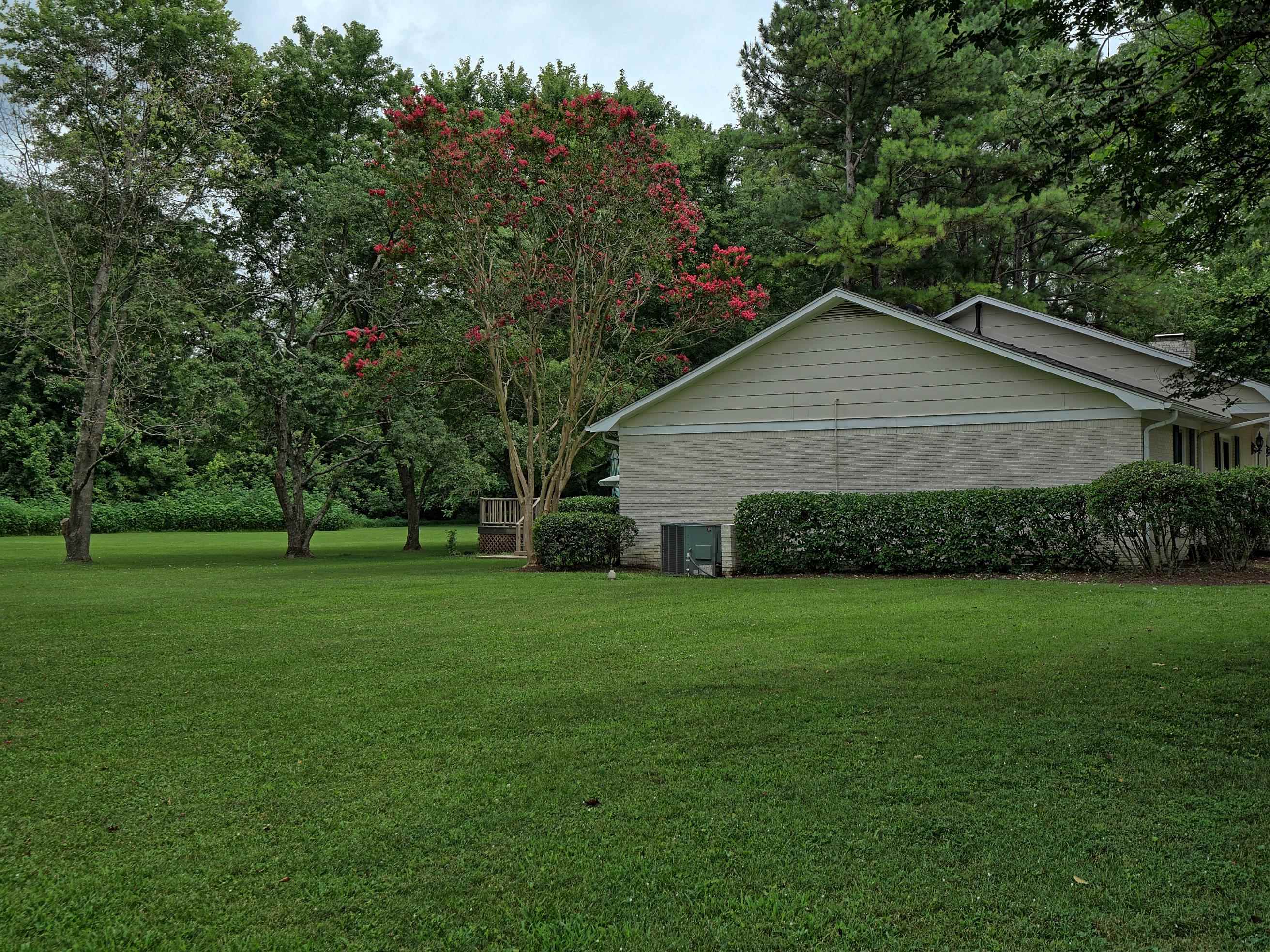 142 ROOKS DR