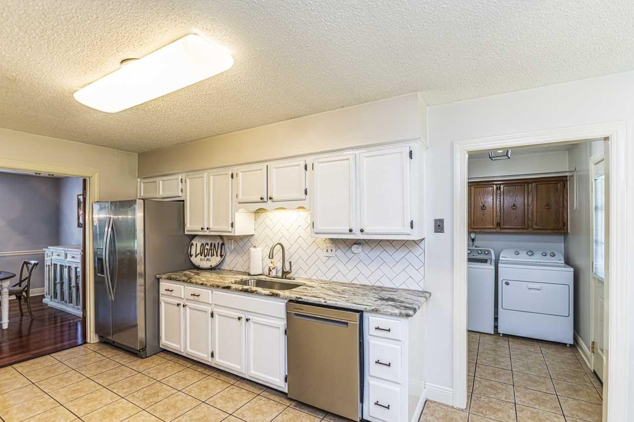3527 JOSEE LN