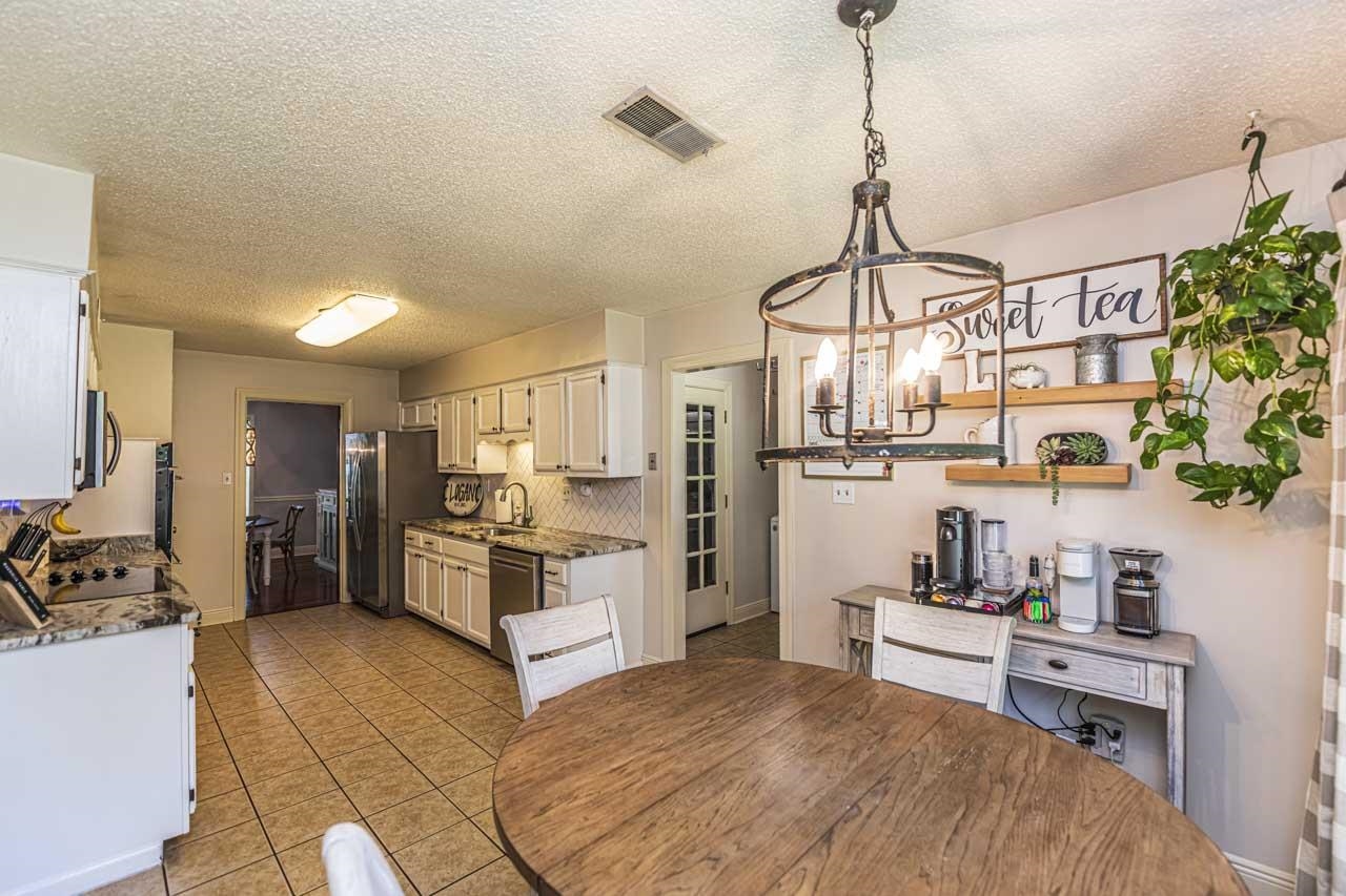 3527 JOSEE LN