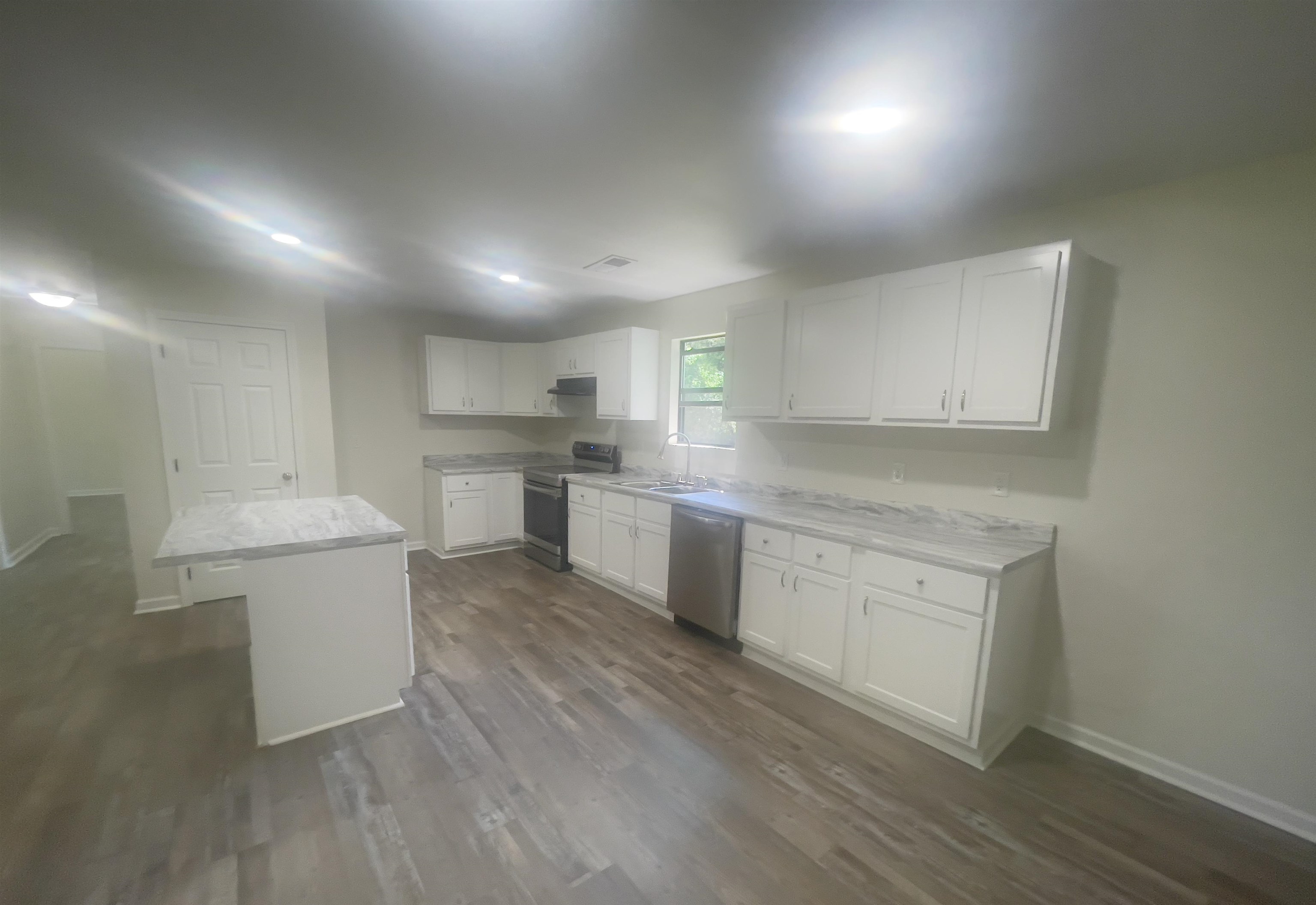 9185 FEATHERS CHAPEL RD