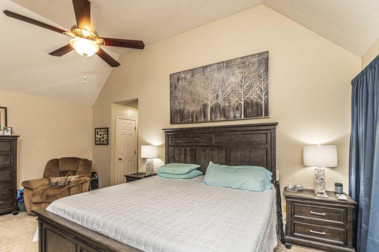 130 GARDEN VIEW DR