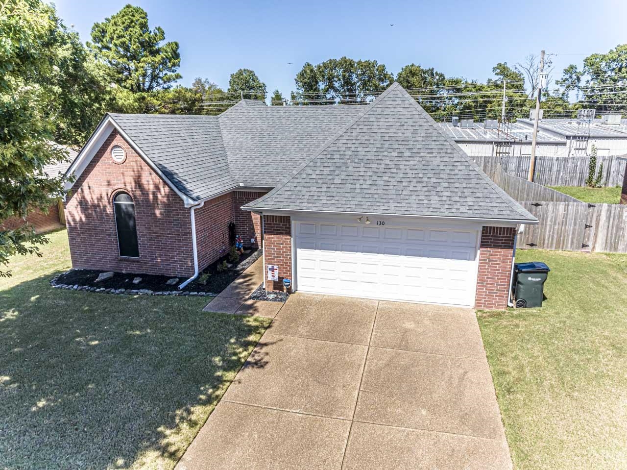 130 GARDEN VIEW DR
