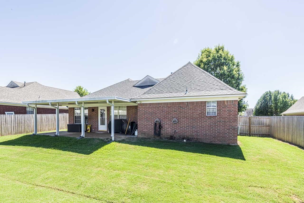 130 GARDEN VIEW DR