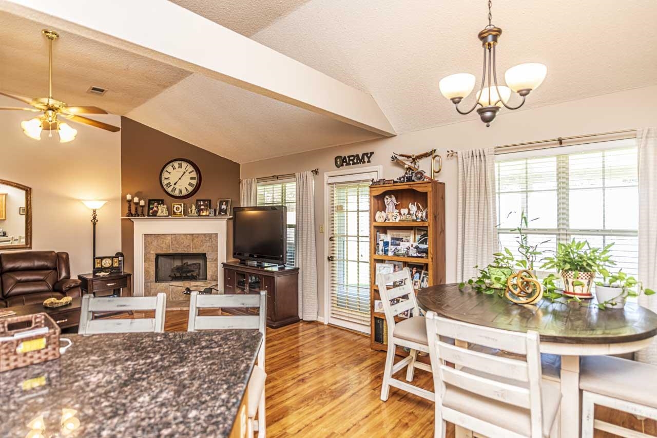 130 GARDEN VIEW DR