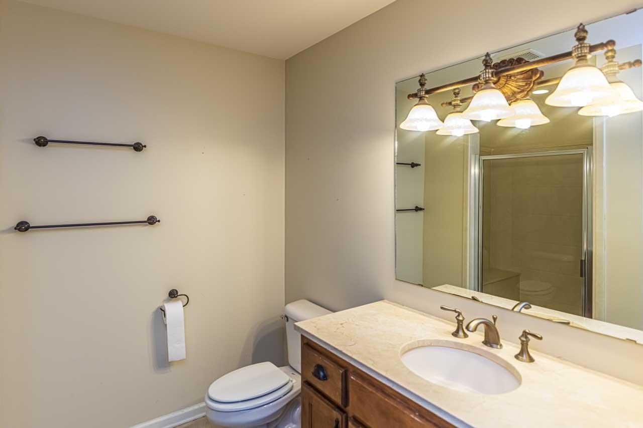 3915 RALEIGH-LAGRANGE DR