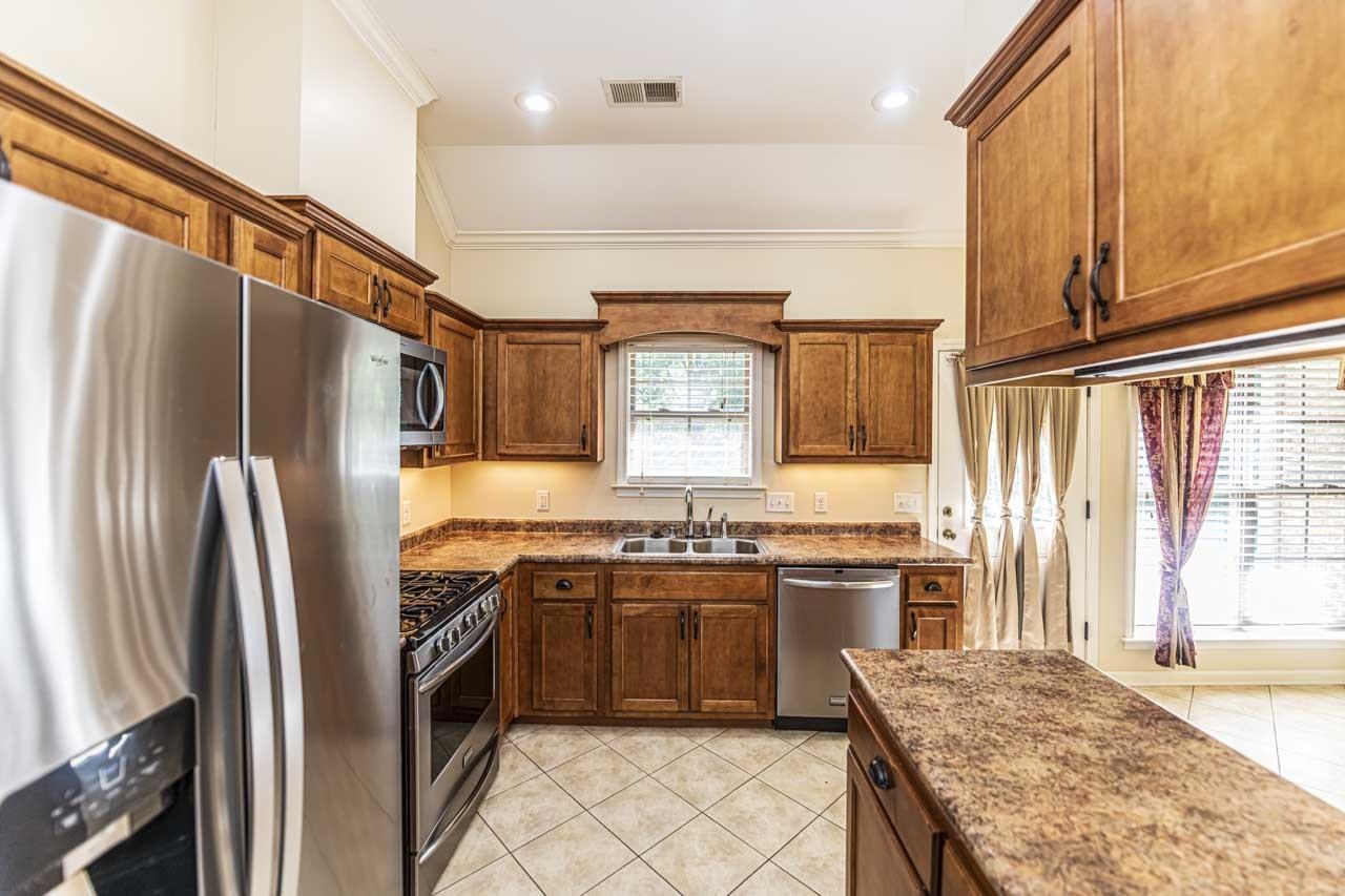 3915 RALEIGH-LAGRANGE DR