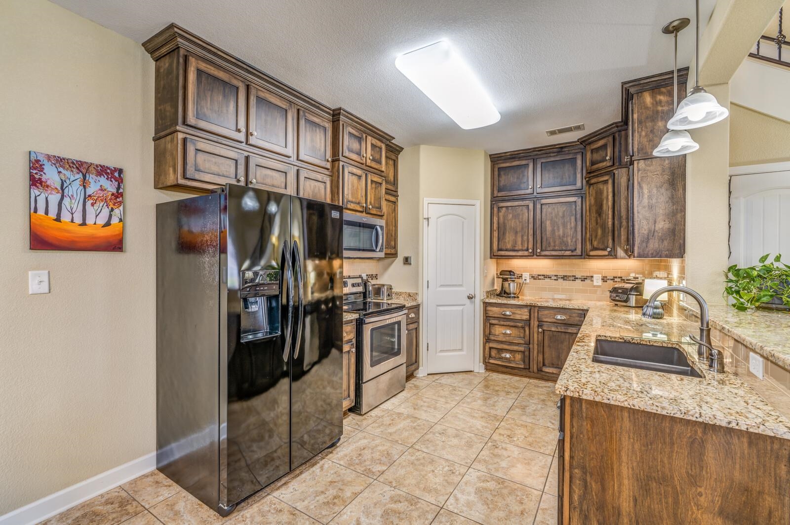 470 CHEROKEE CIR