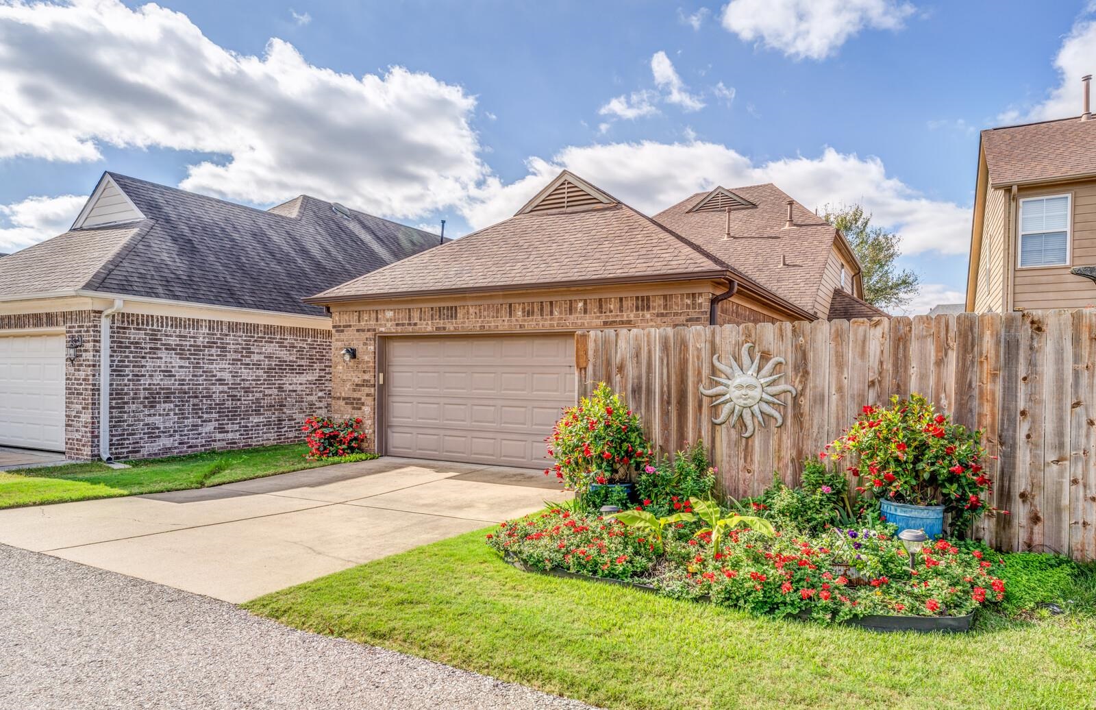 470 CHEROKEE CIR