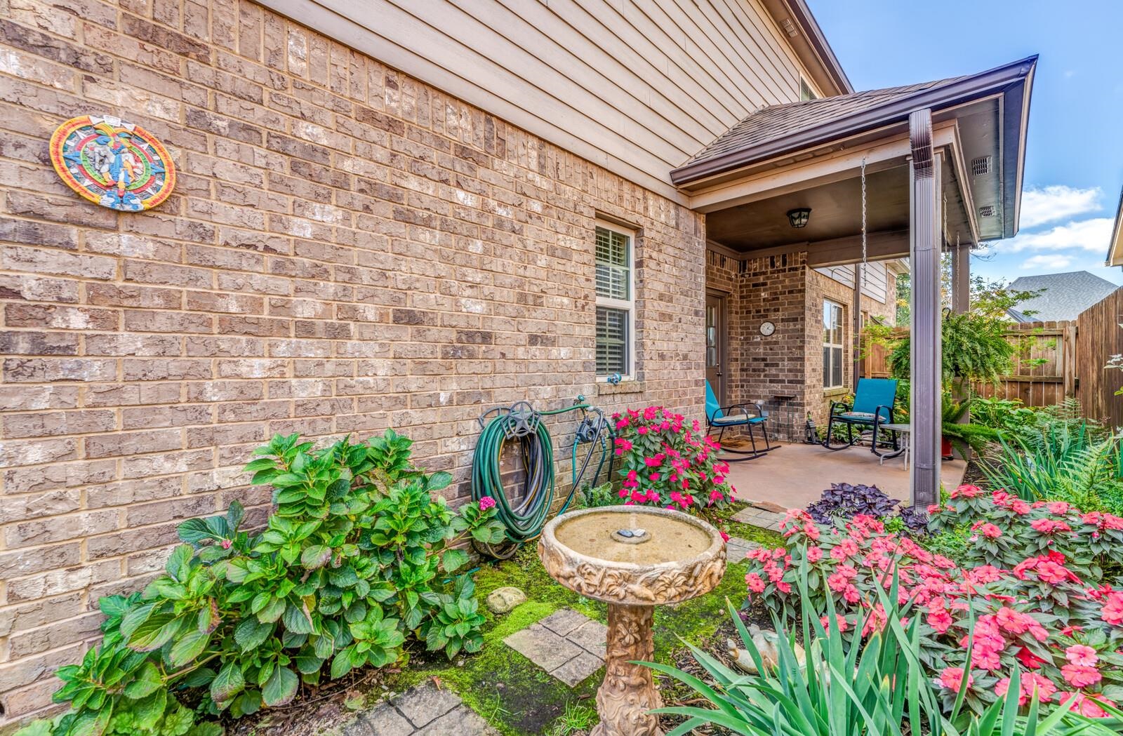 470 CHEROKEE CIR