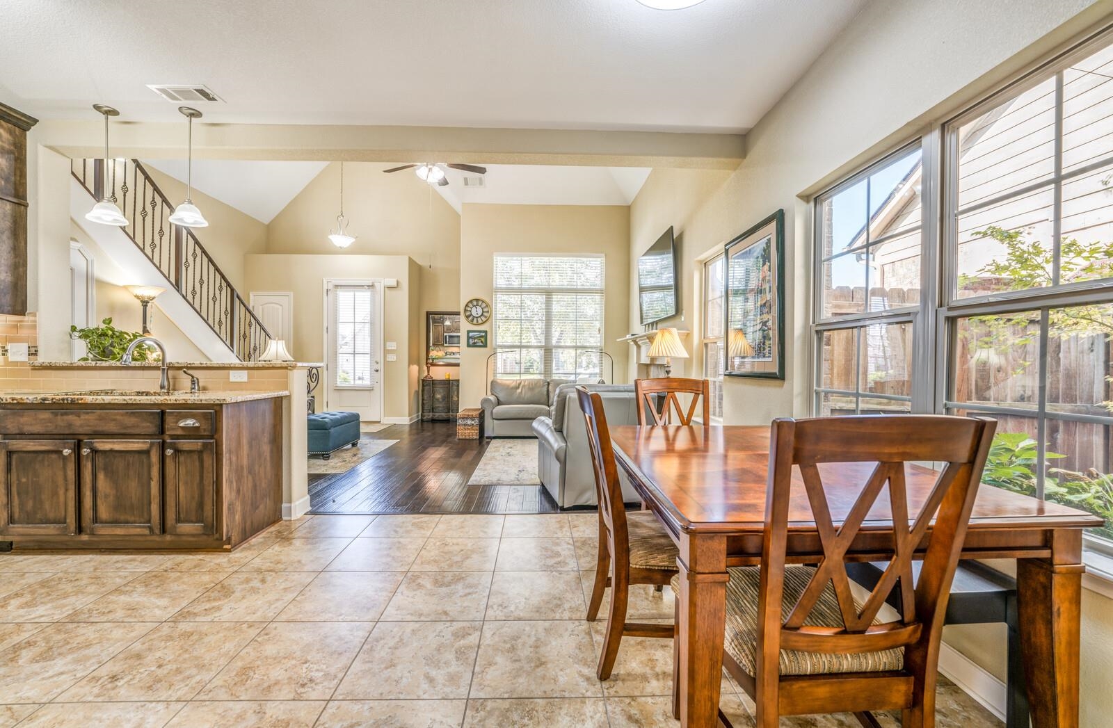 470 CHEROKEE CIR