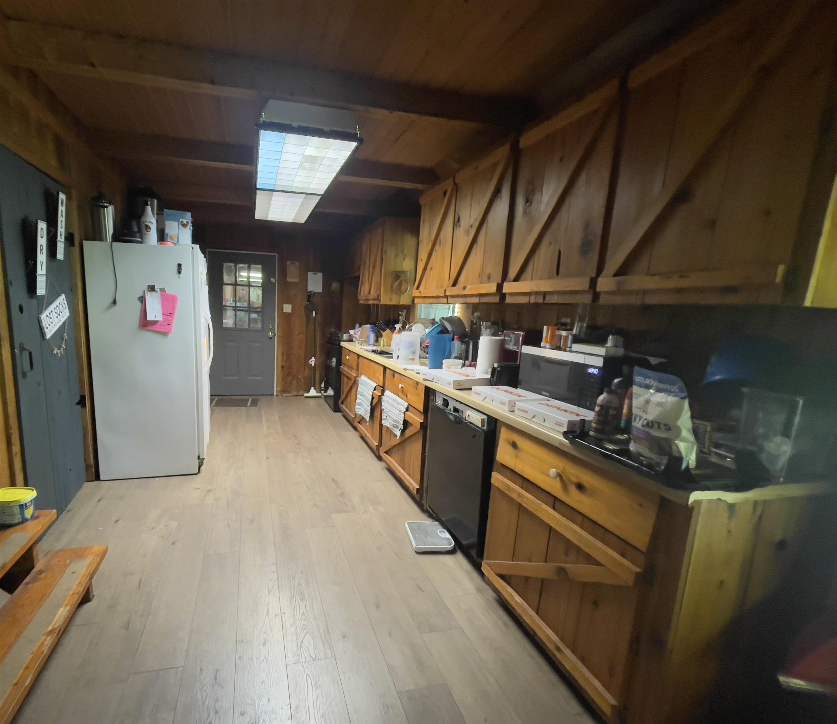 3493 RIVERSIDE DR