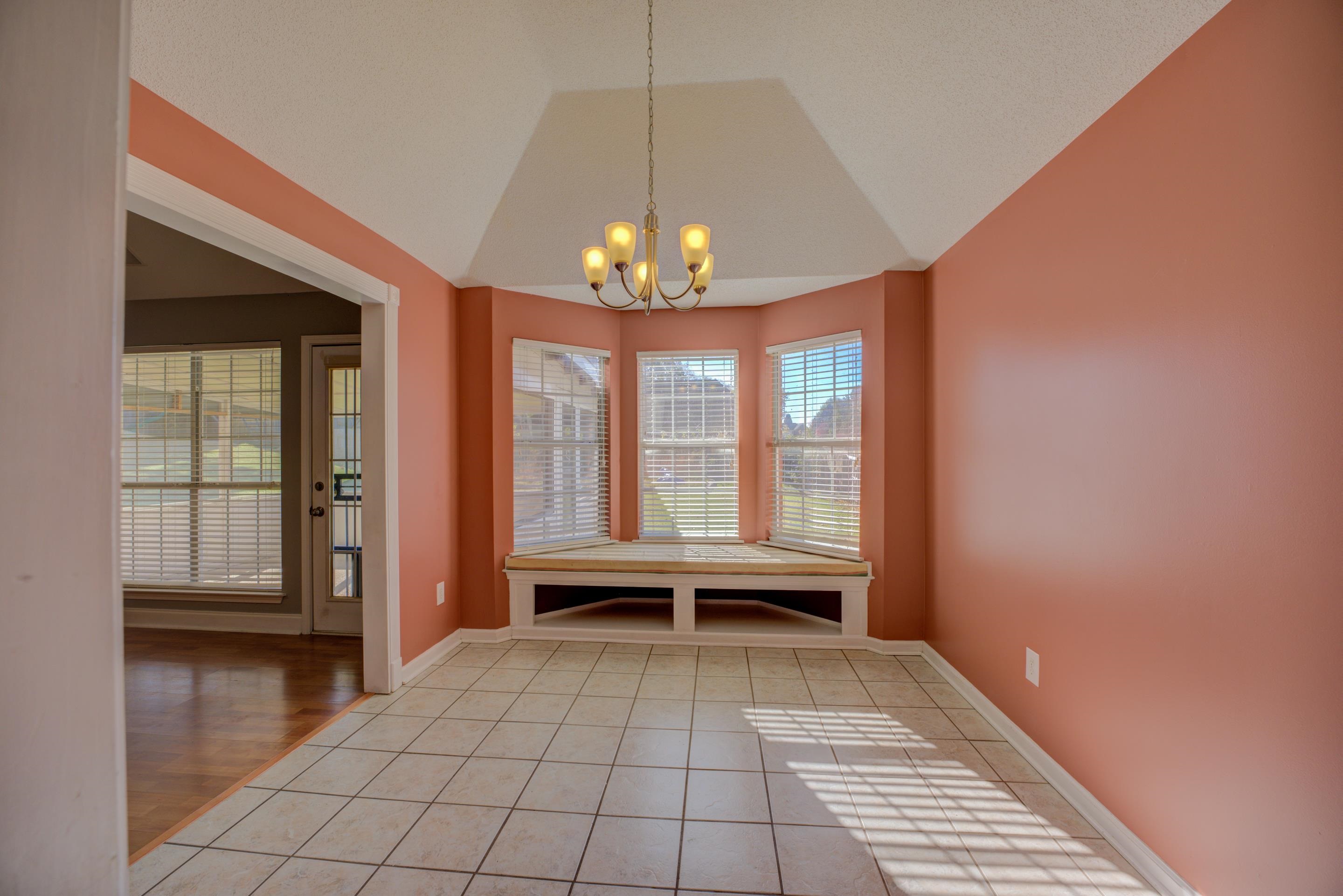 10 OAKSEDGE DR