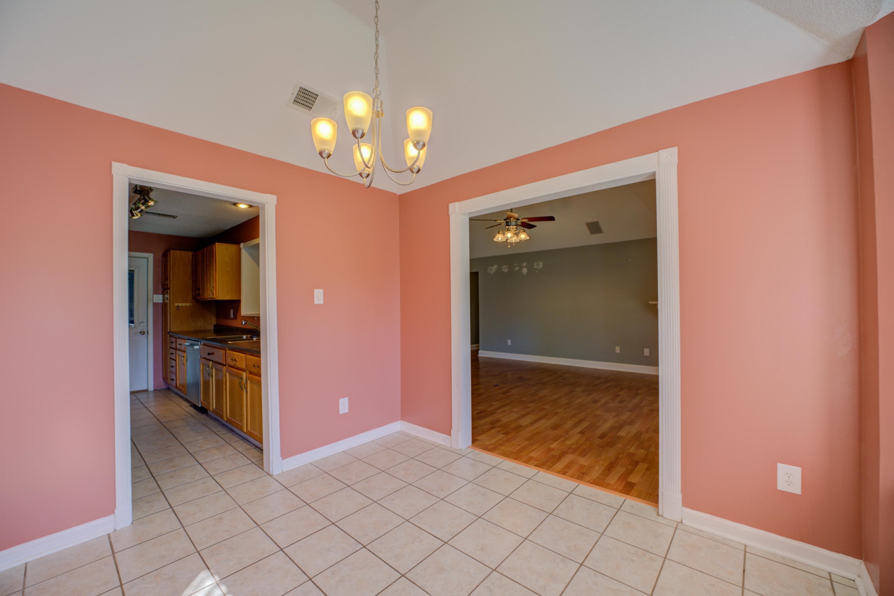 10 OAKSEDGE DR