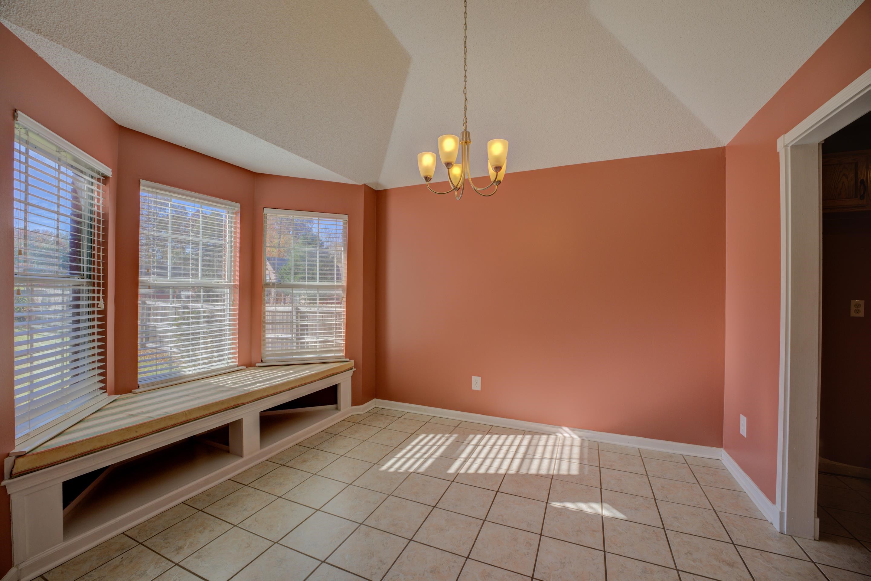 10 OAKSEDGE DR
