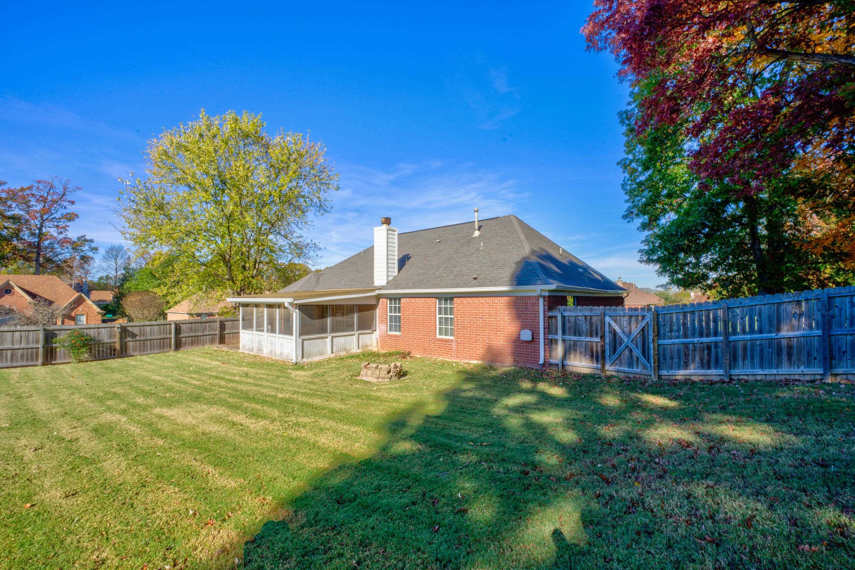 10 OAKSEDGE DR