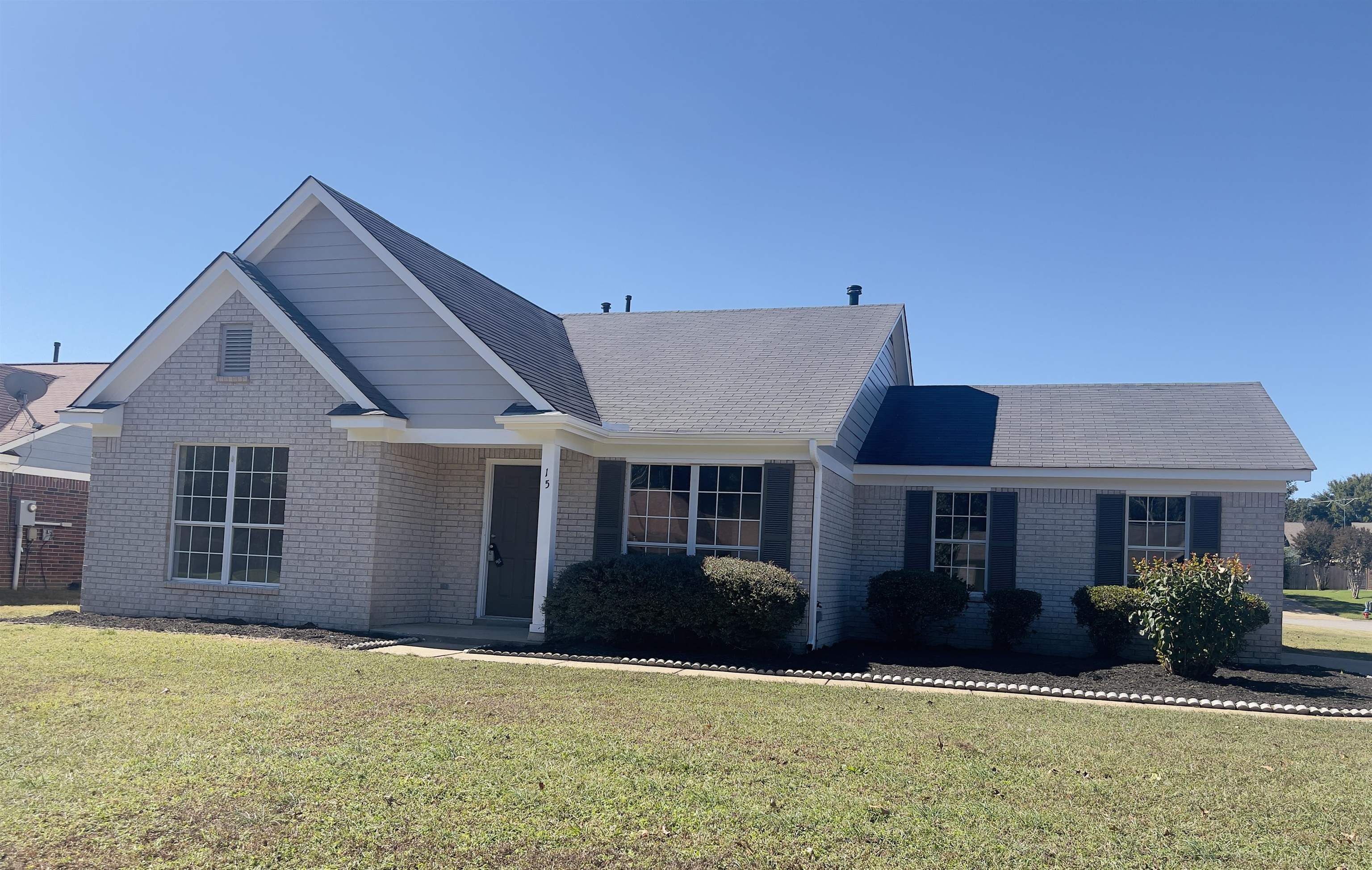 15 PINE RIDGE CV