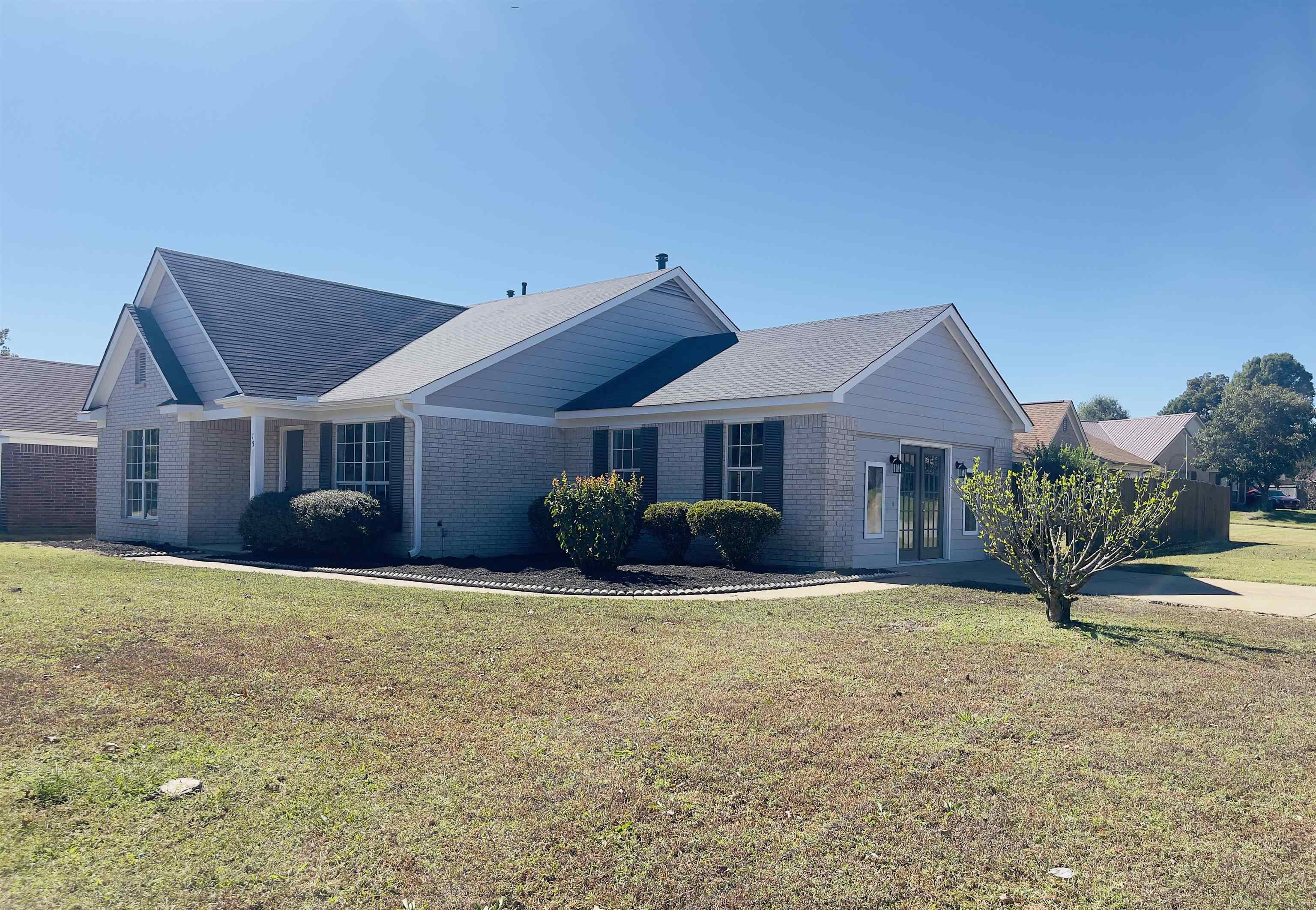 15 PINE RIDGE CV