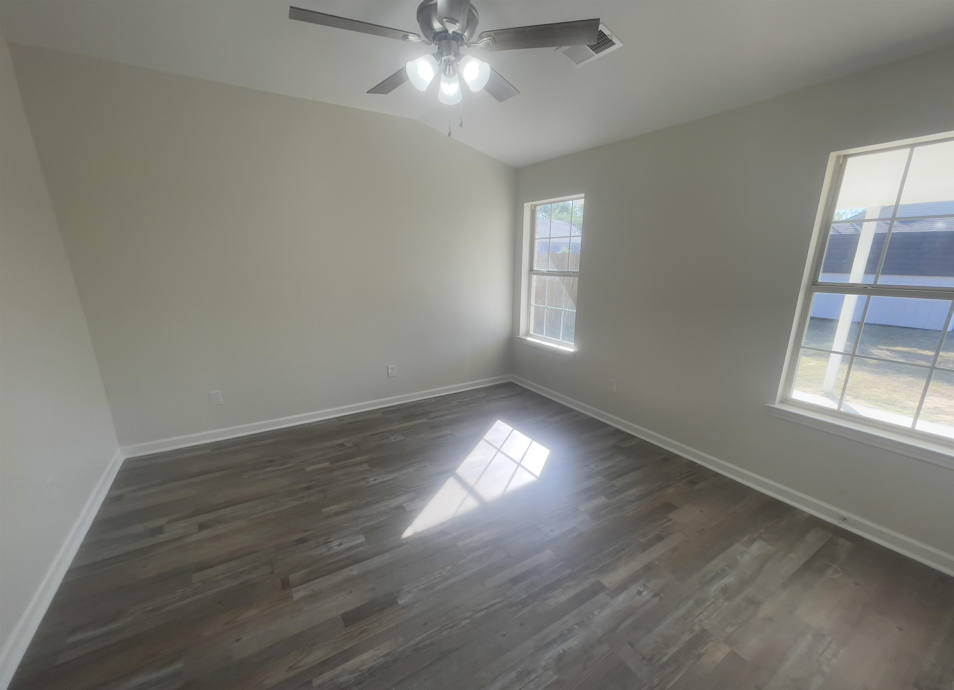 15 PINE RIDGE CV