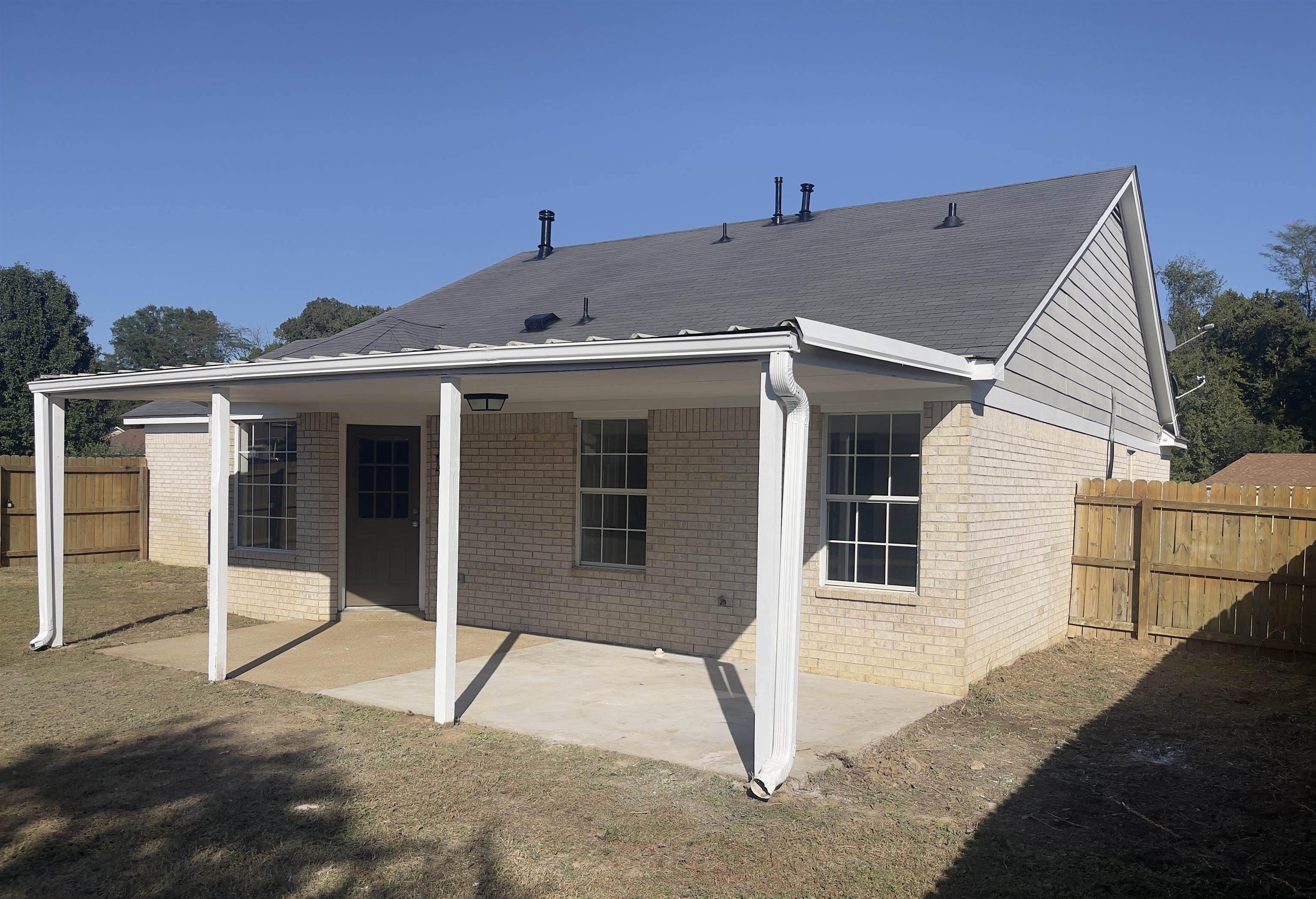 15 PINE RIDGE CV