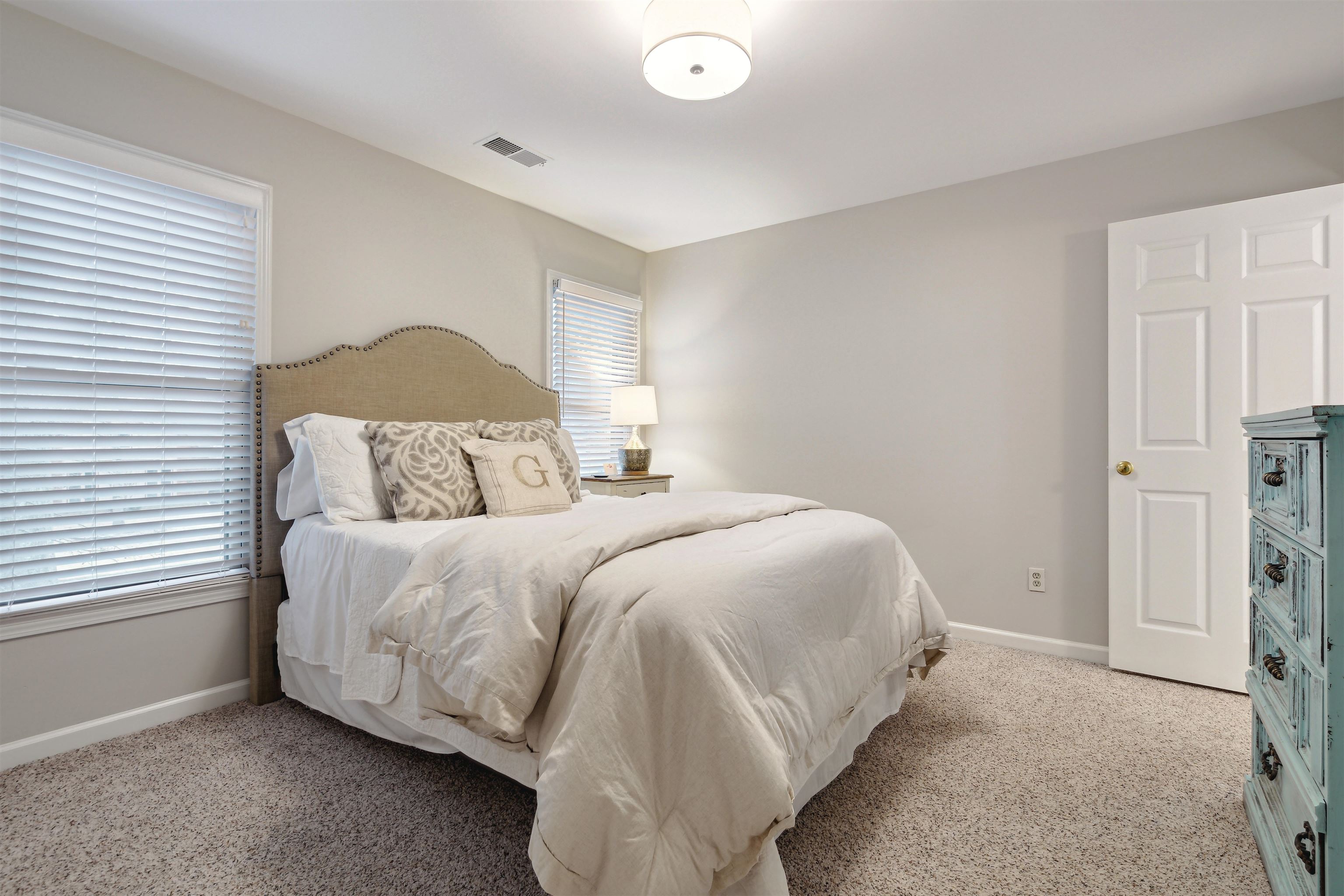 3546 NEYLAND CV