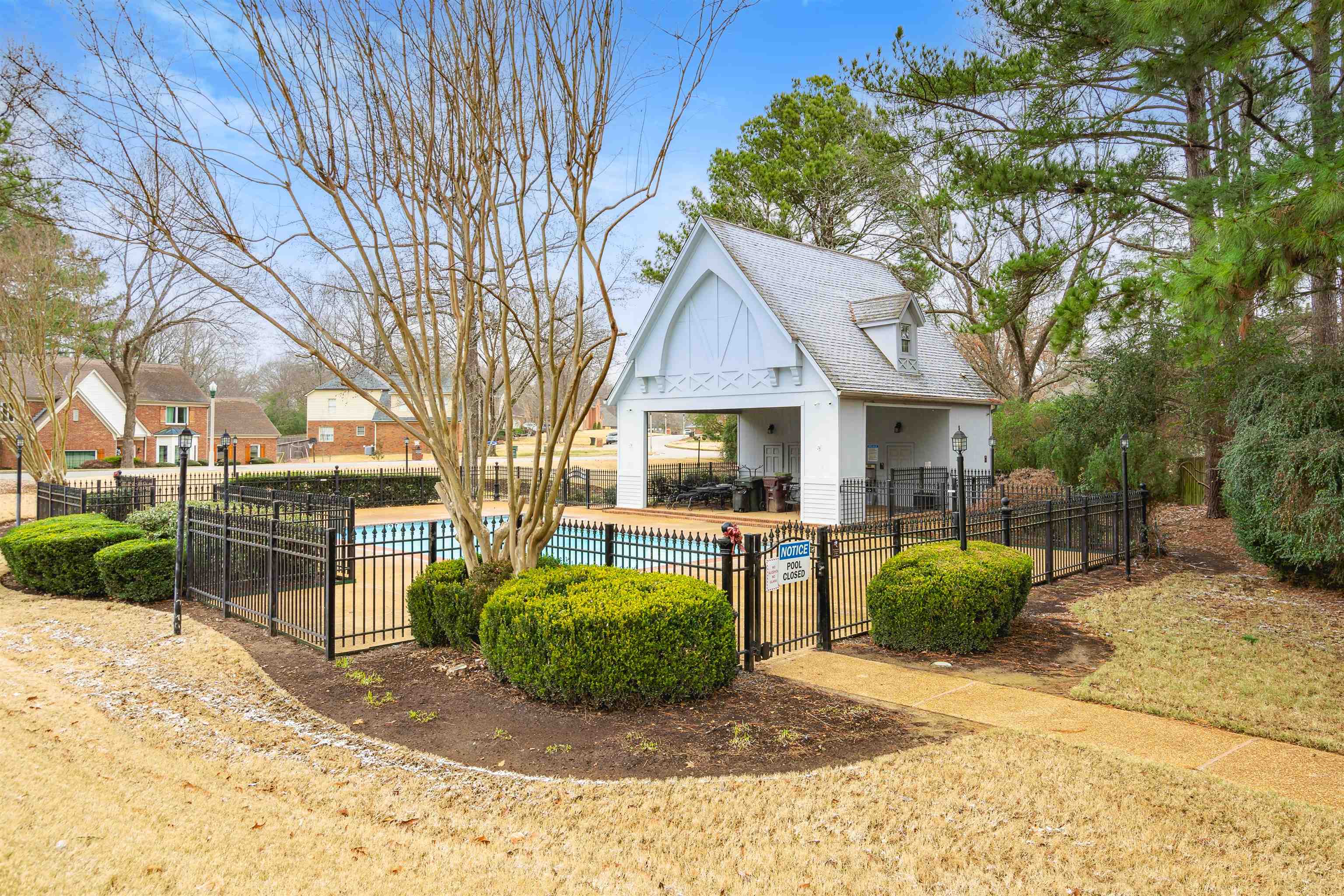 3546 NEYLAND CV