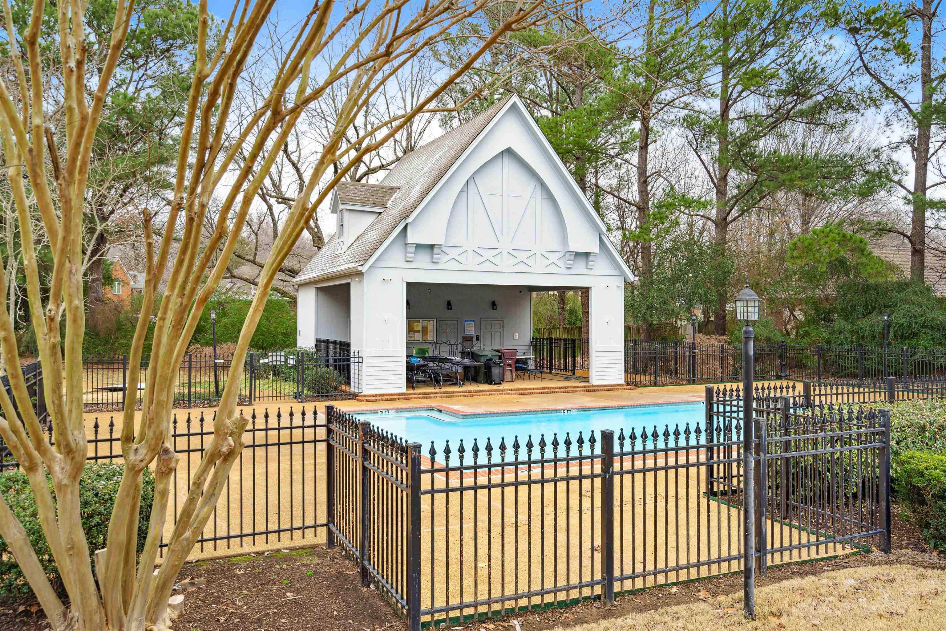 3546 NEYLAND CV
