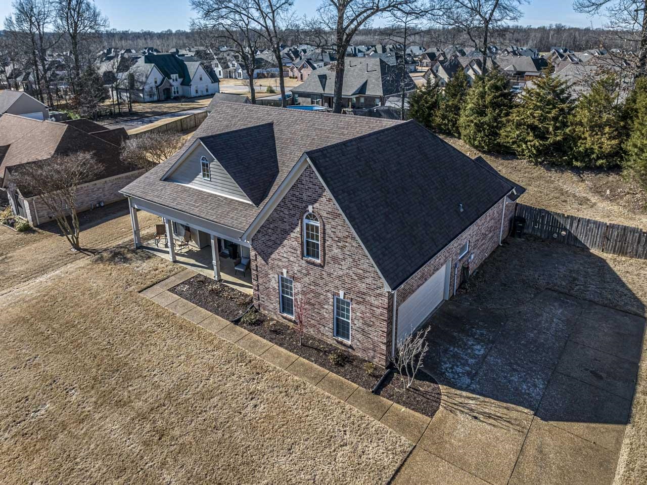 190 COUNTRYWOOD LN