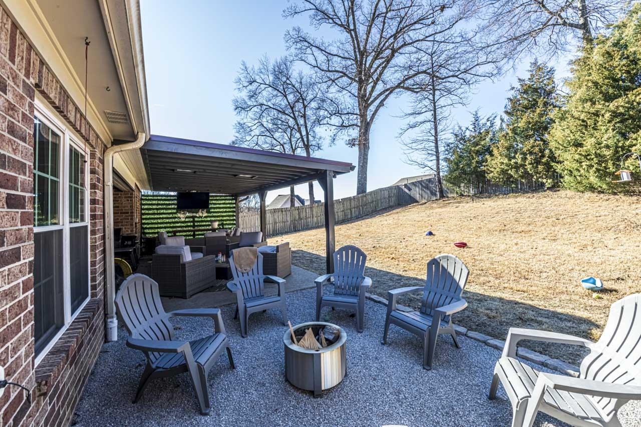 190 COUNTRYWOOD LN