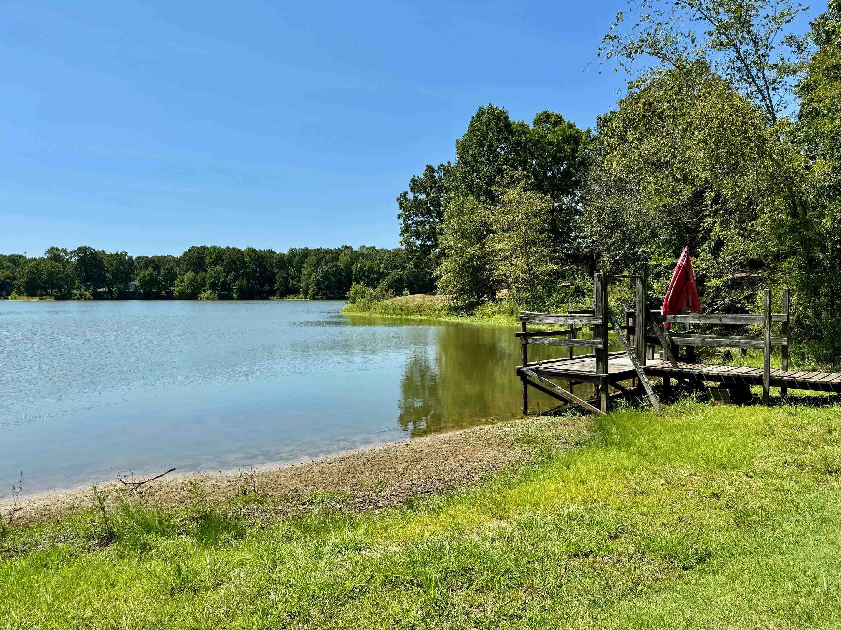 875 HEAVEN HILL DR