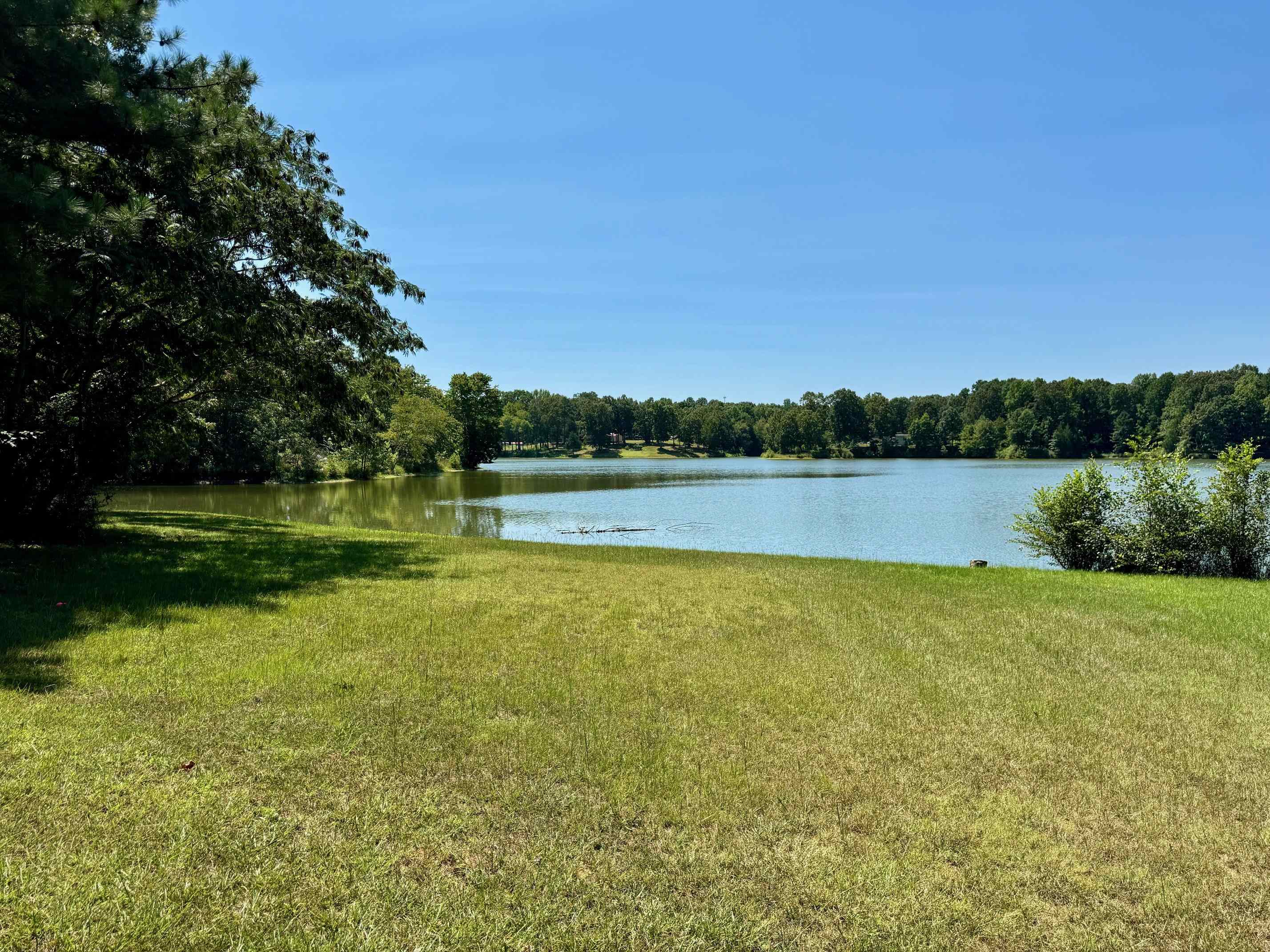 875 HEAVEN HILL DR