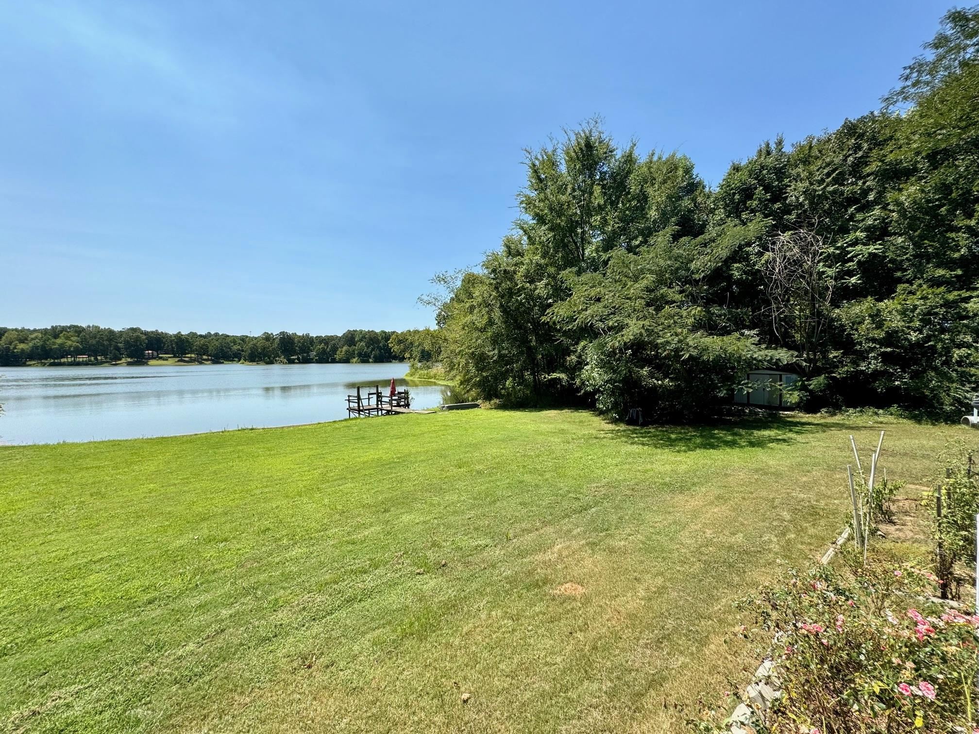875 HEAVEN HILL DR