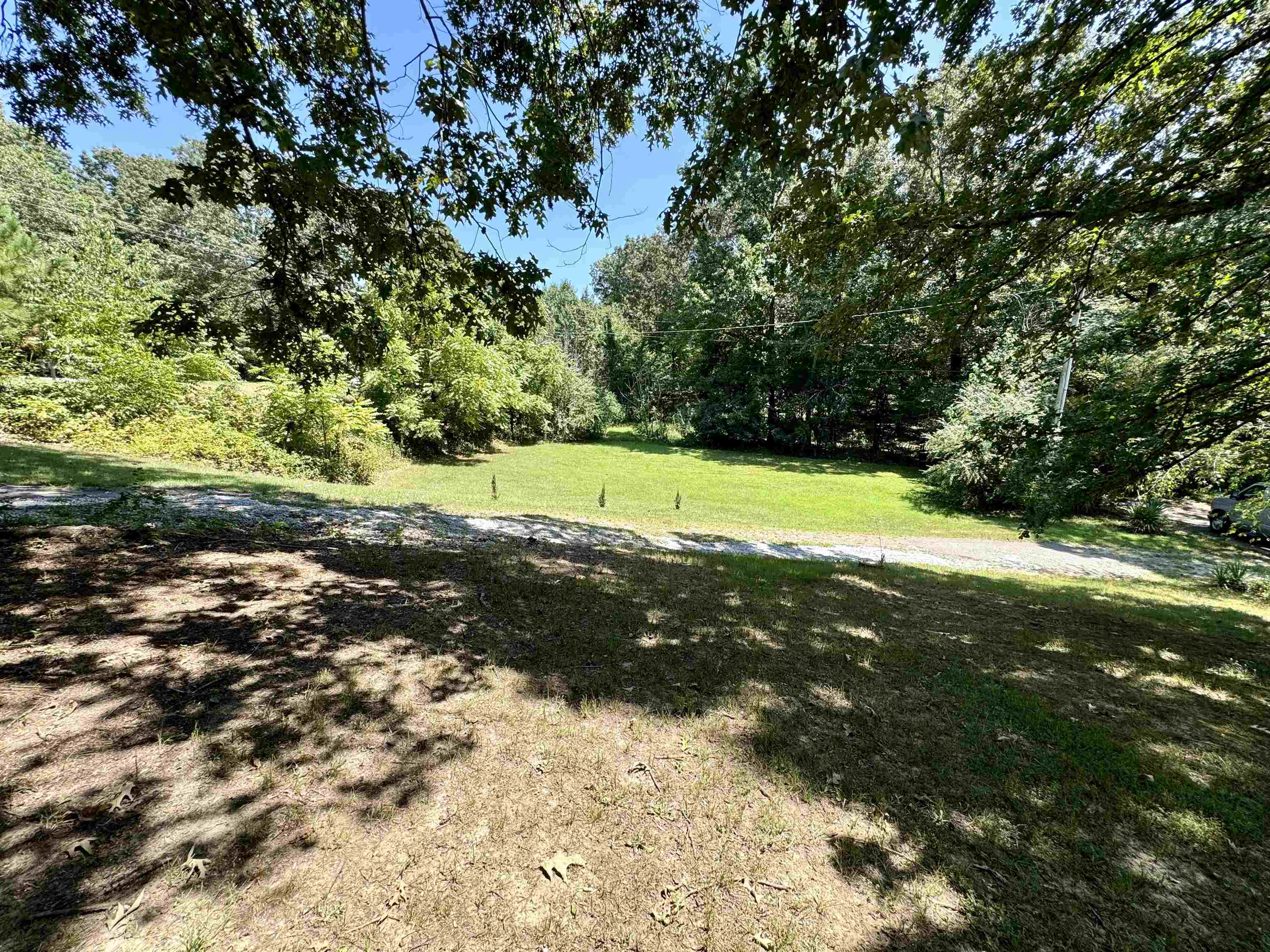 875 HEAVEN HILL DR