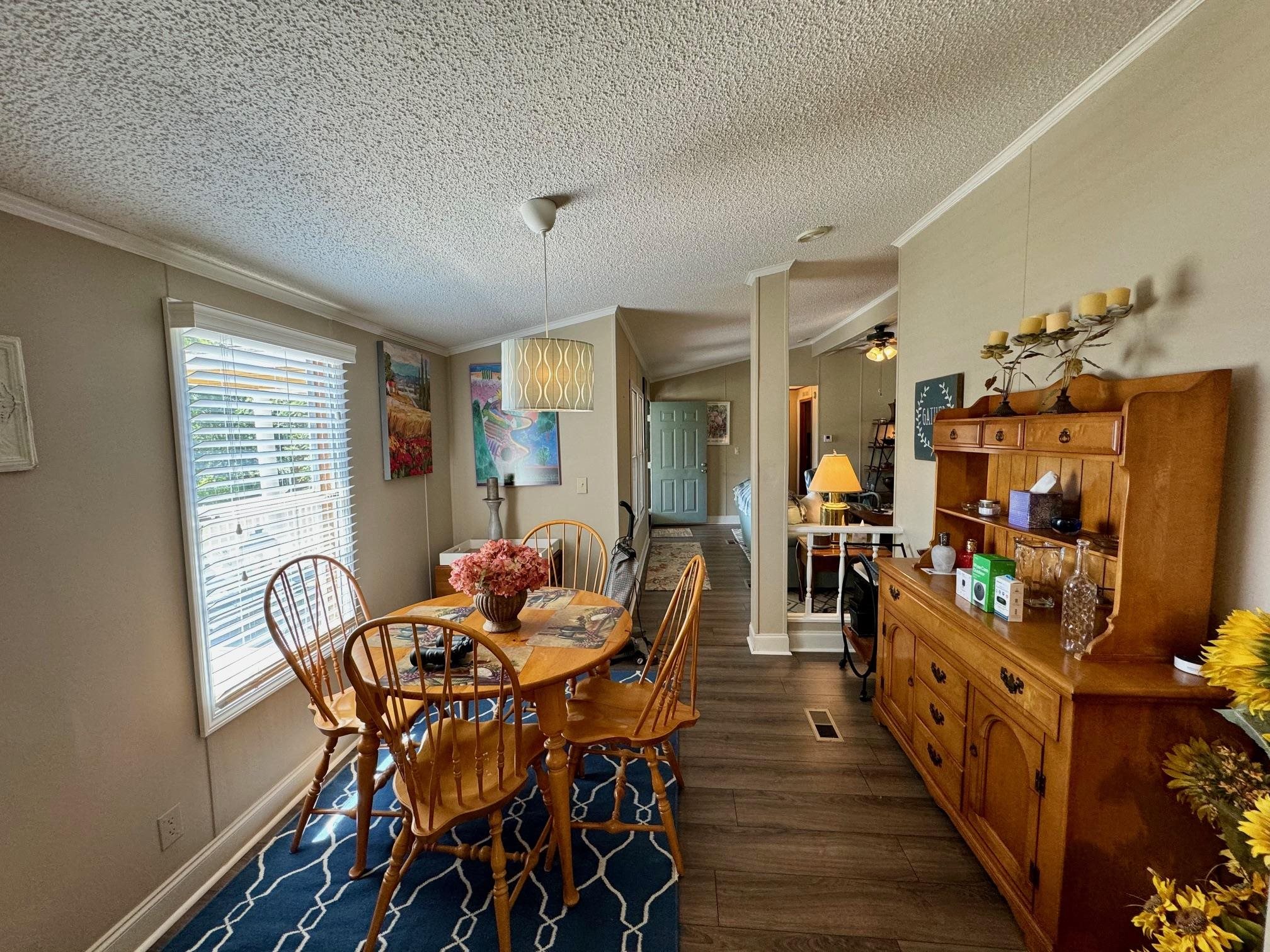 875 HEAVEN HILL DR