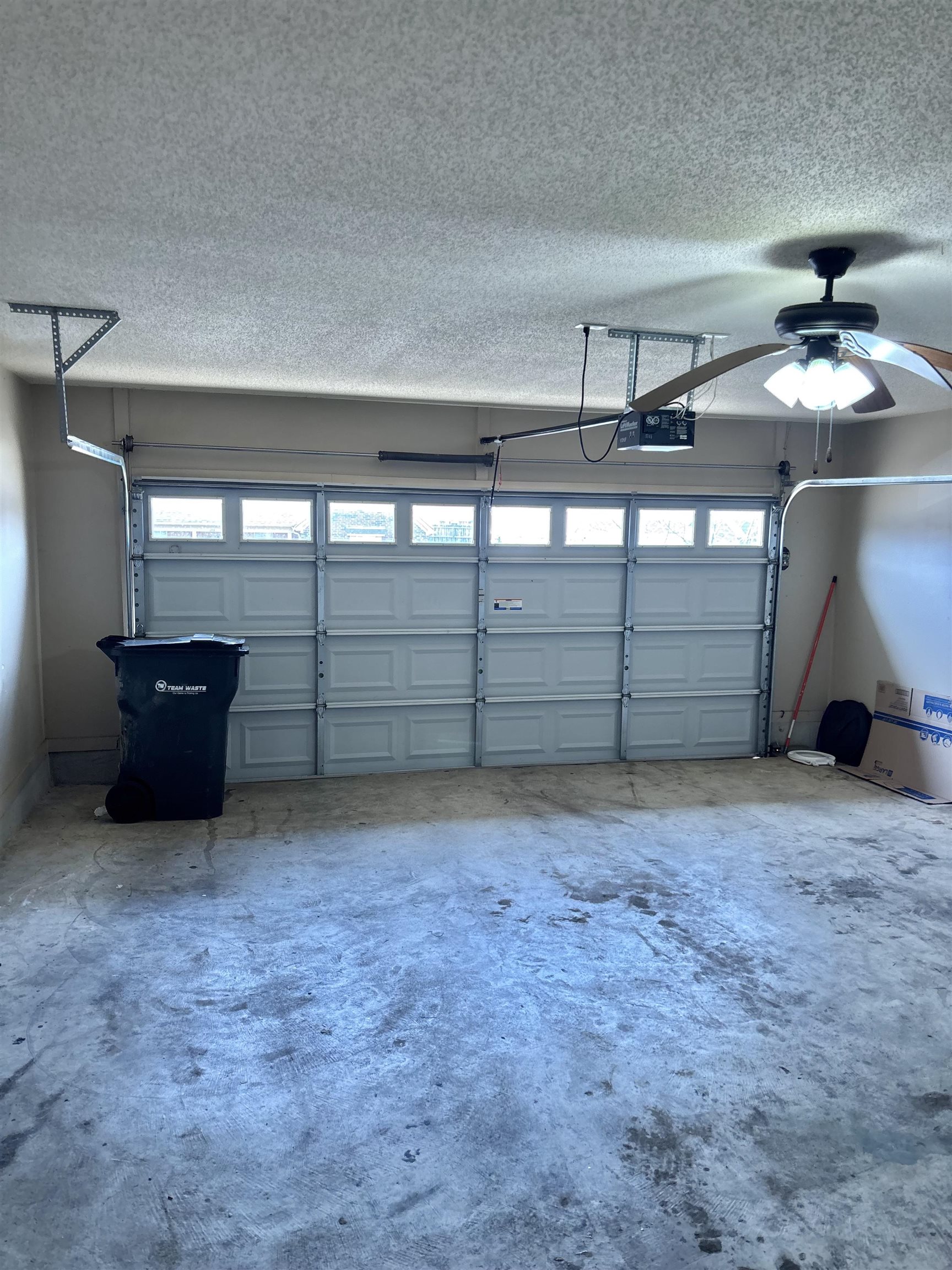 175 VILLAGE DR