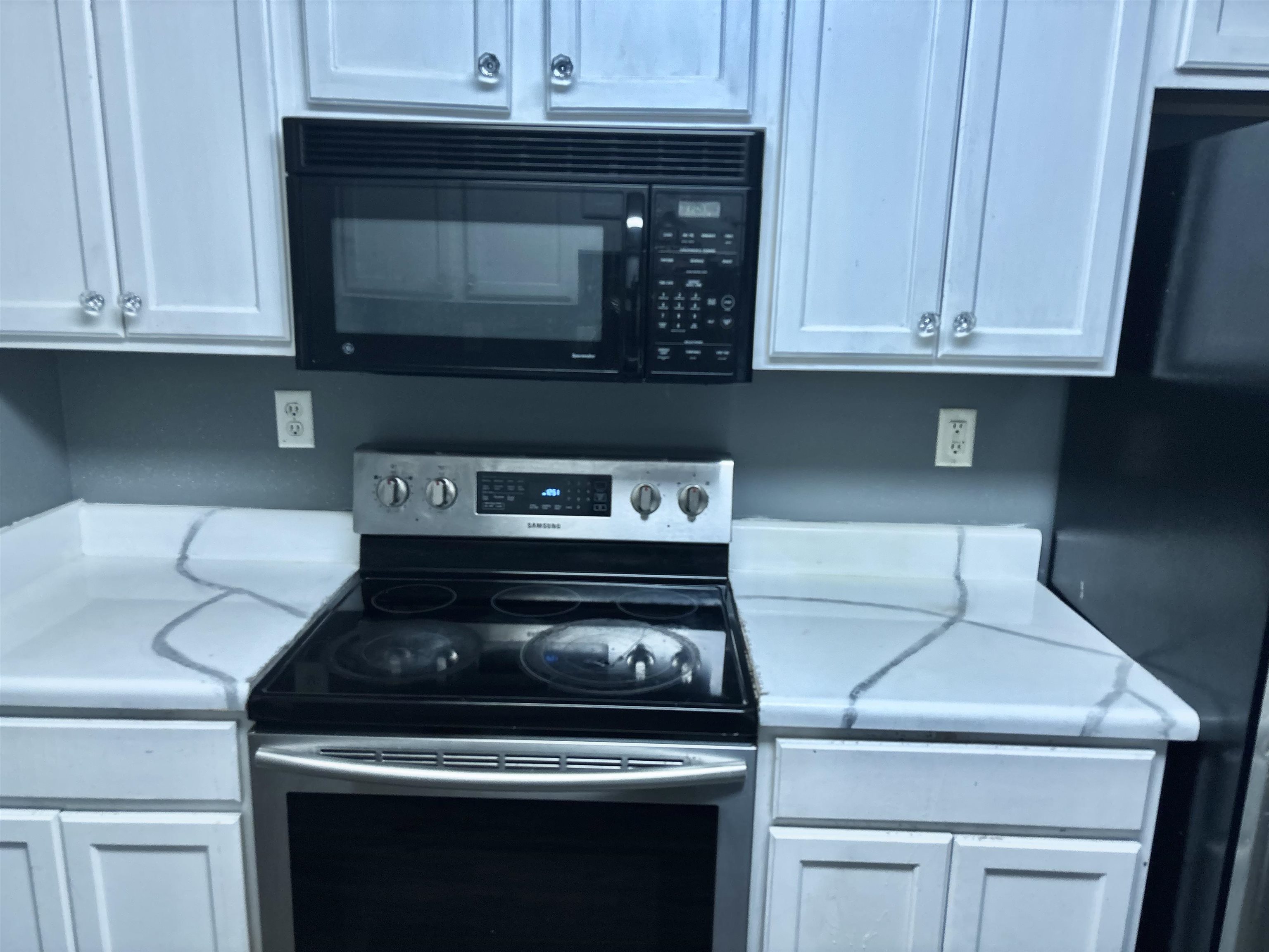 175 VILLAGE DR